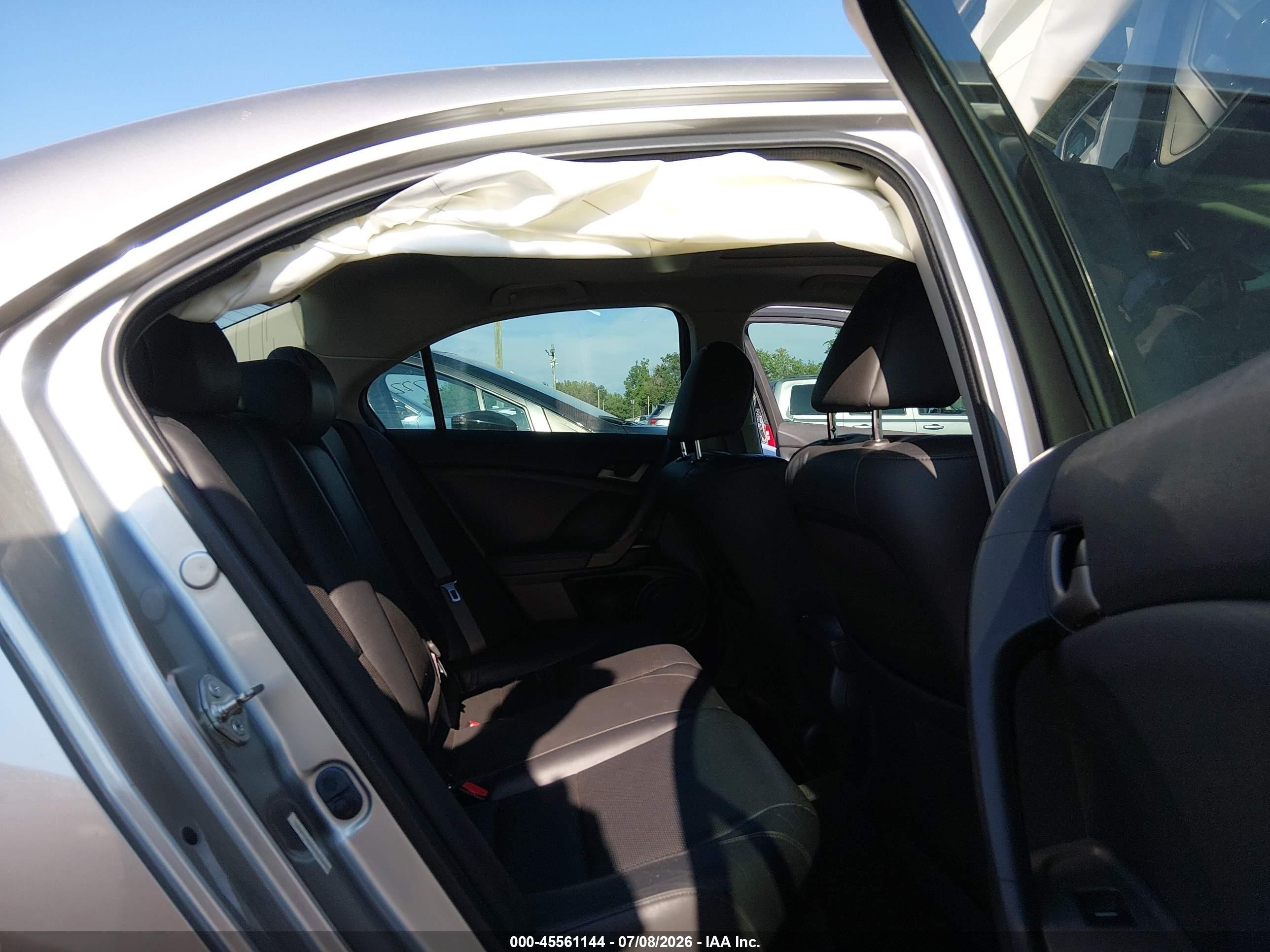 2010 Acura Tsx 2.4 Silver vin: JH4CU2F69AC011053