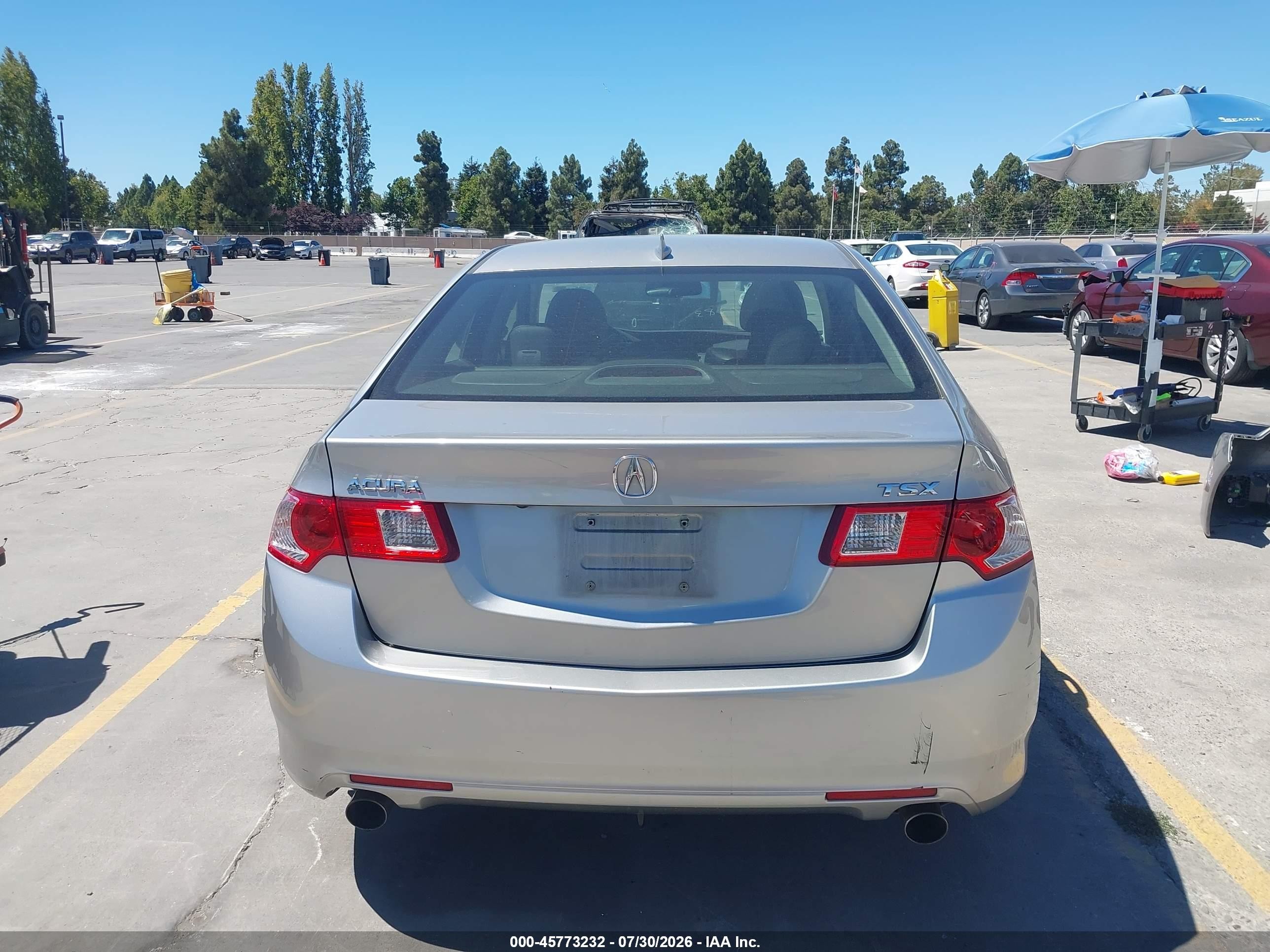 2010 Acura Tsx 2.4 Silver vin: JH4CU2F69AC027348