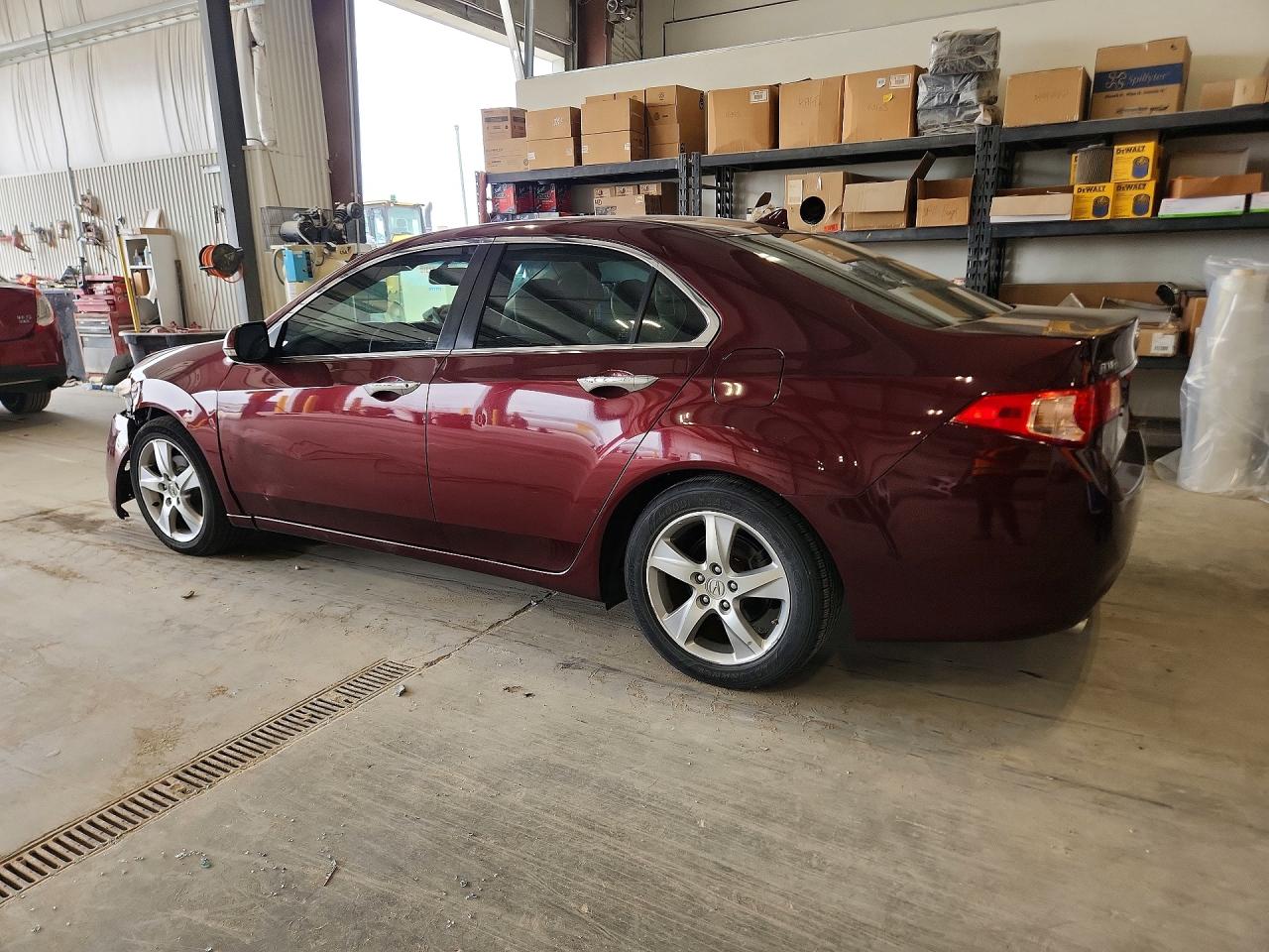 2011 Acura Tsx Burgundy vin: JH4CU2F69BC010776
