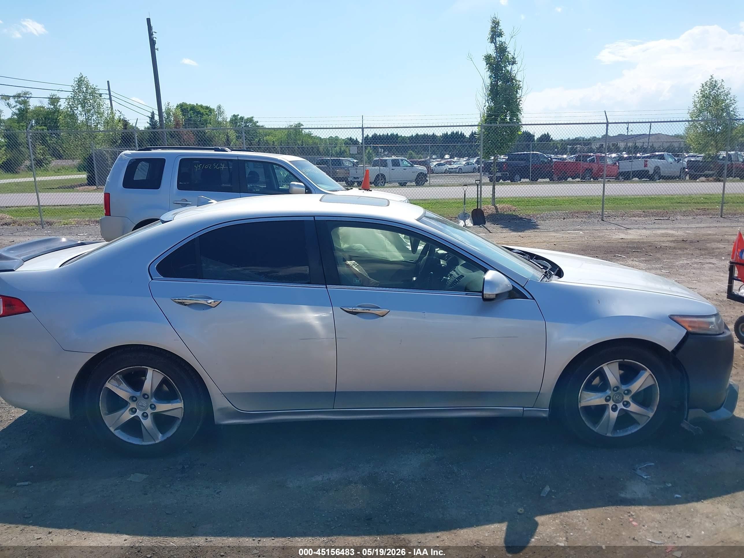 2012 Acura Tsx 2.4 Серебряный vin: JH4CU2F69CC019236
