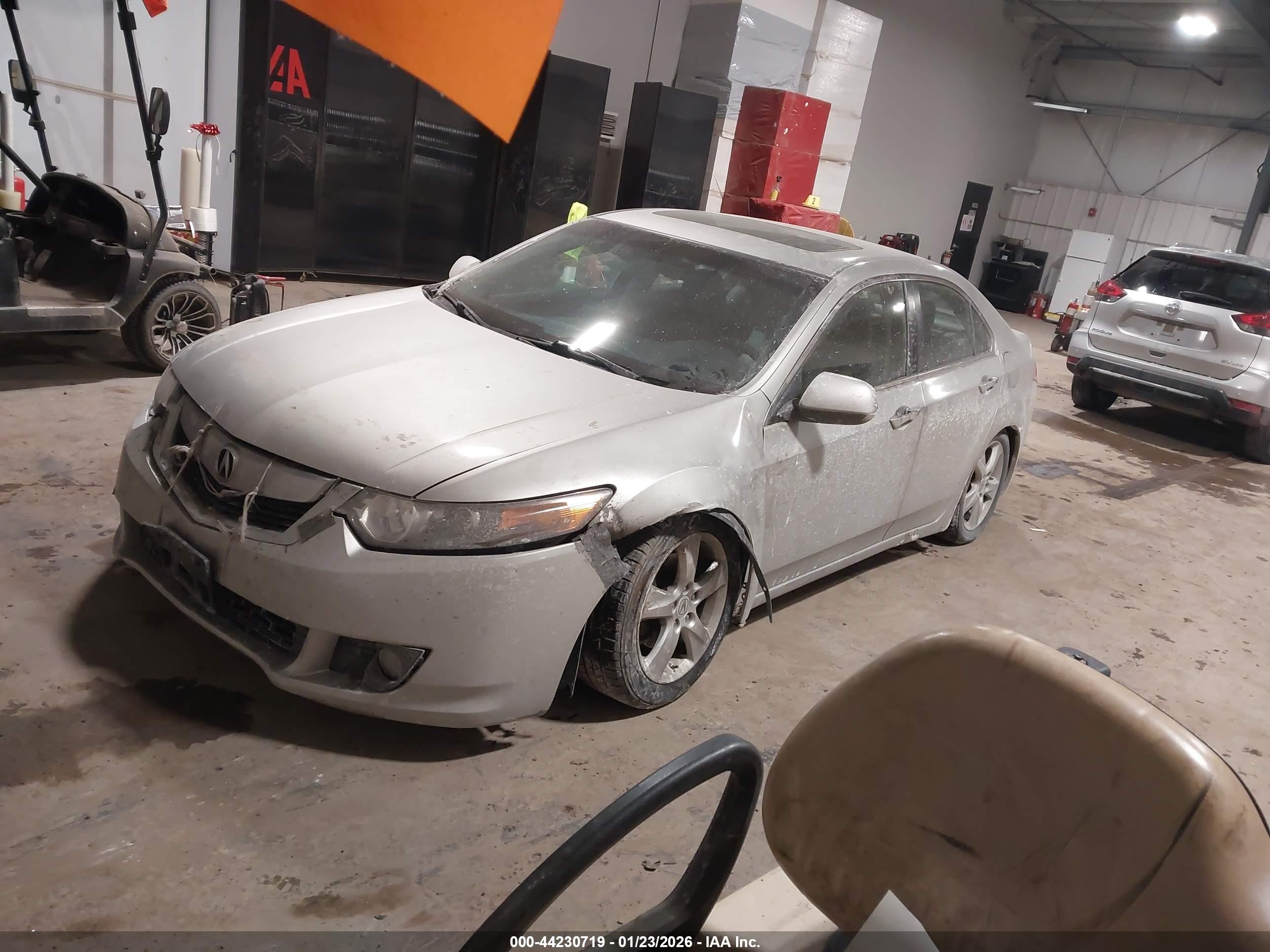2010 Acura Tsx 2.4 Silver vin: JH4CU2F6XAC019890