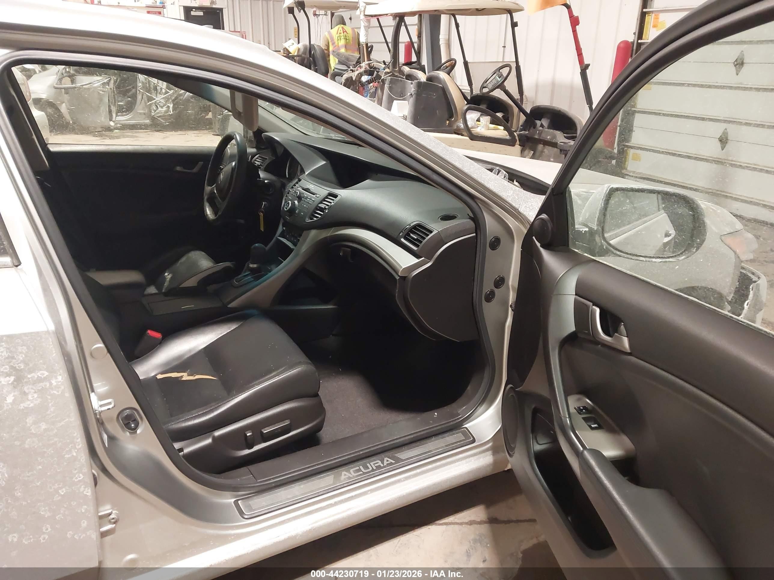 2010 Acura Tsx 2.4 Silver vin: JH4CU2F6XAC019890