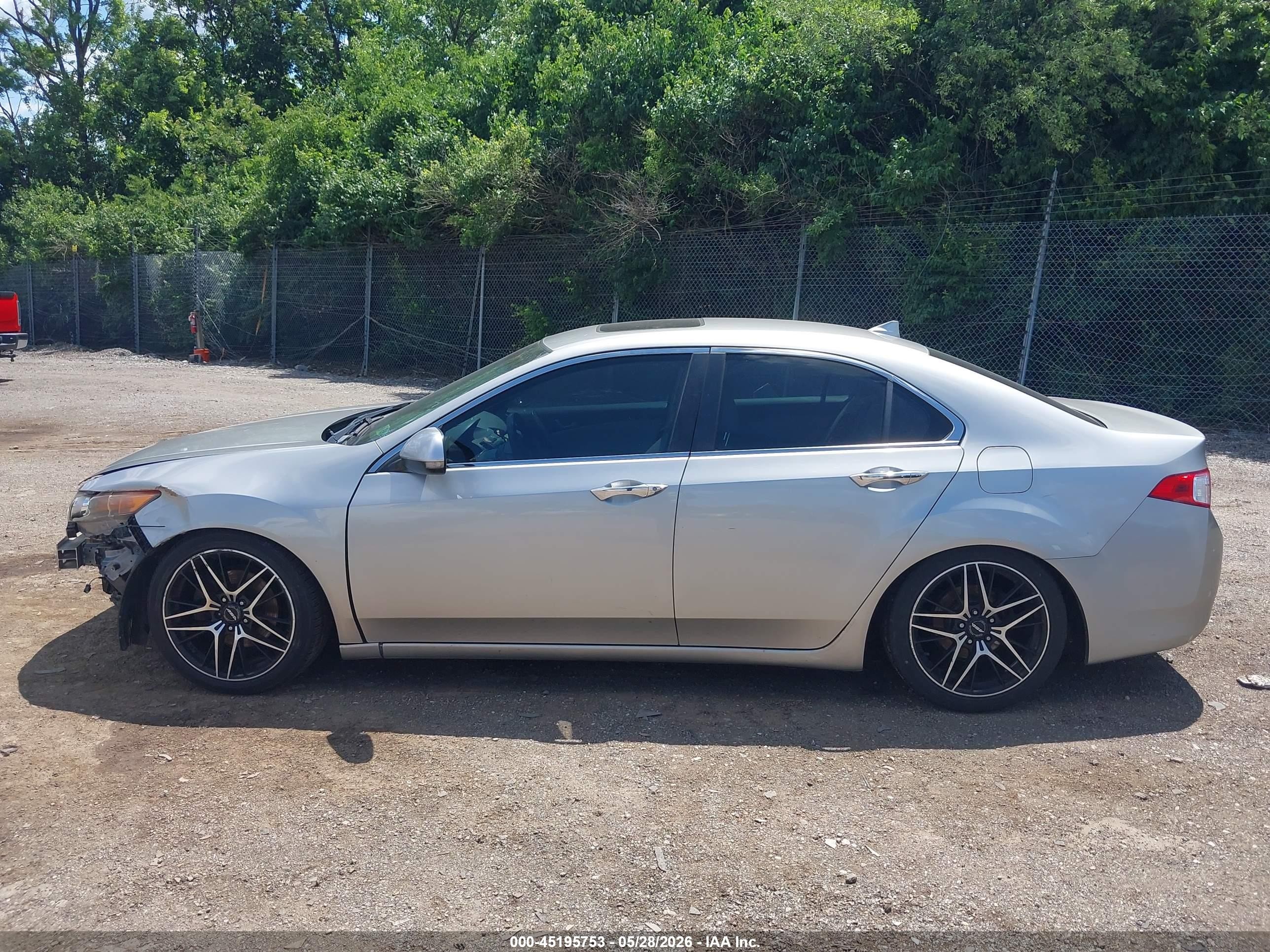 2010 Acura Tsx 2.4 Silver vin: JH4CU2F6XAC025513