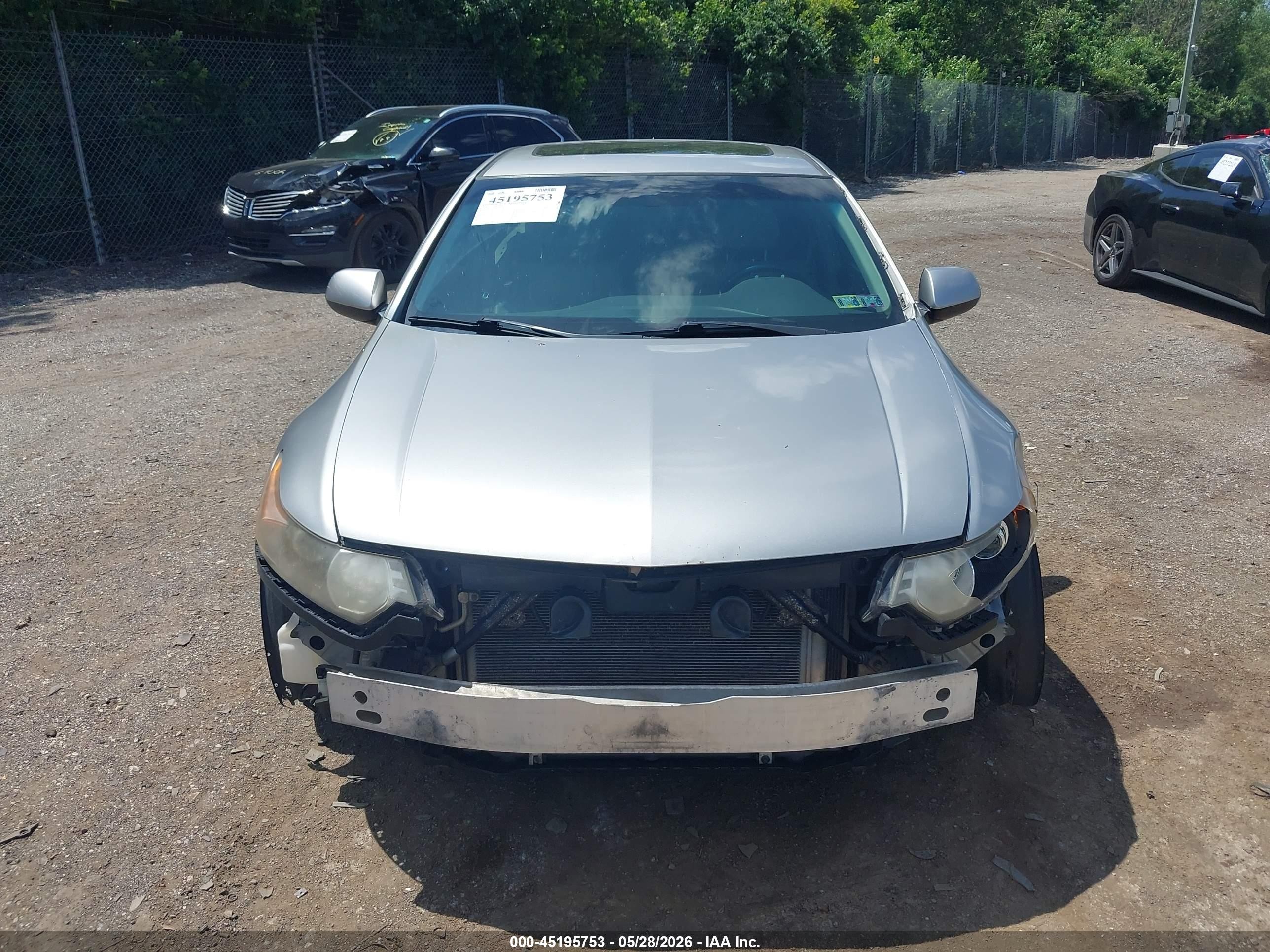 2010 Acura Tsx 2.4 Silver vin: JH4CU2F6XAC025513