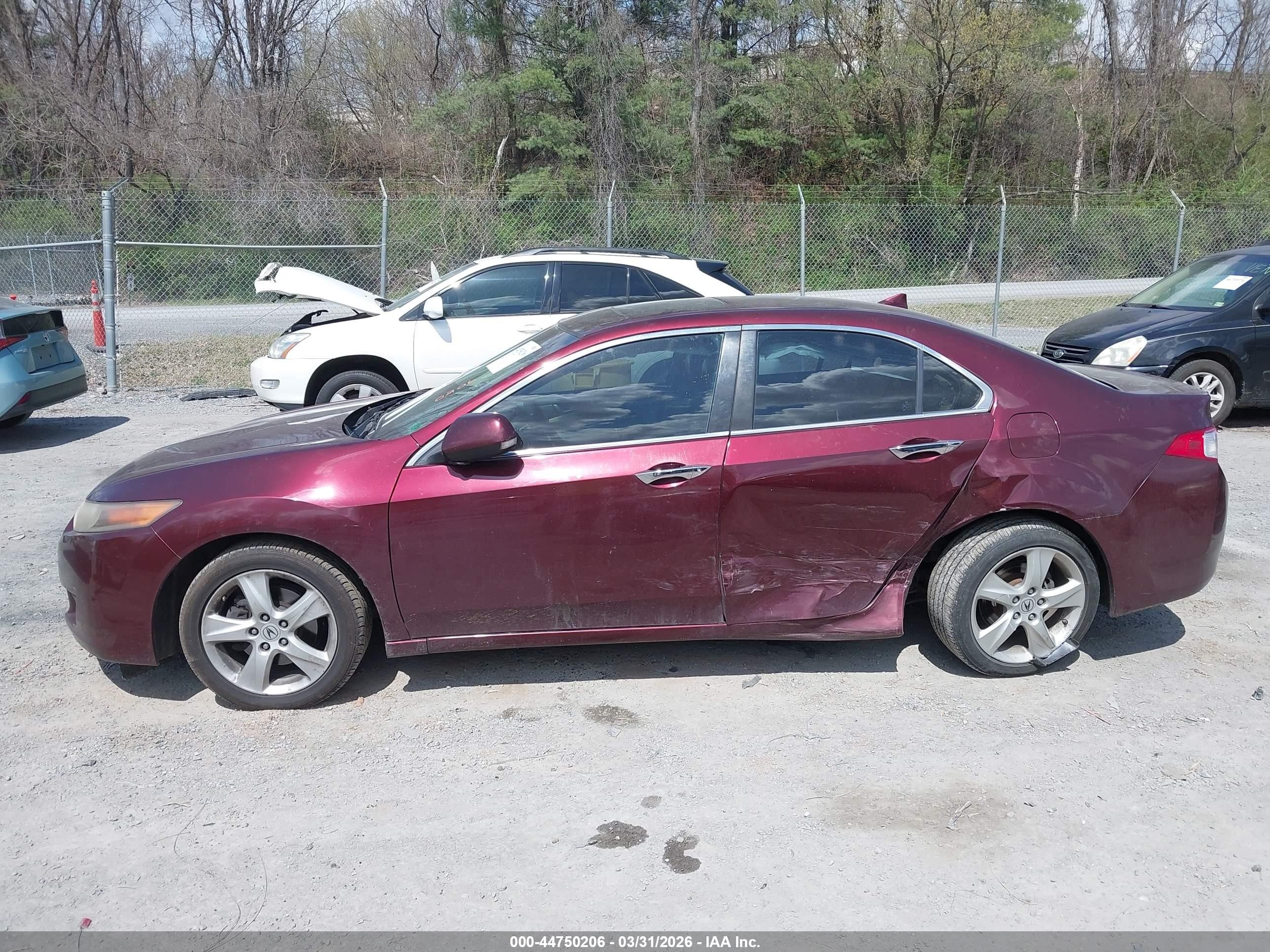 2010 Acura Tsx 2.4 Бордовый vin: JH4CU2F6XAC033157