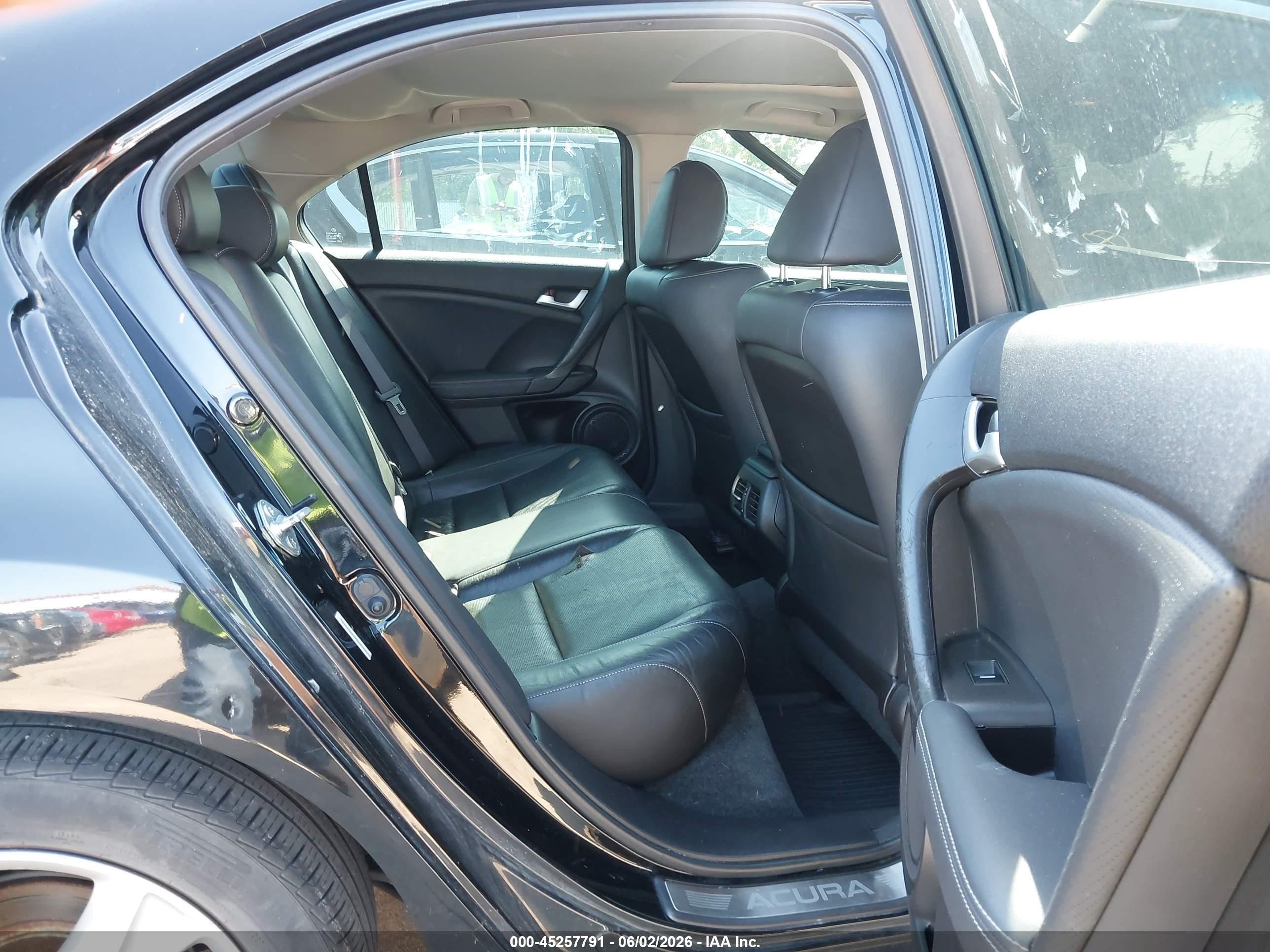 2011 Acura Tsx 2.4 Black vin: JH4CU2F6XBC004095