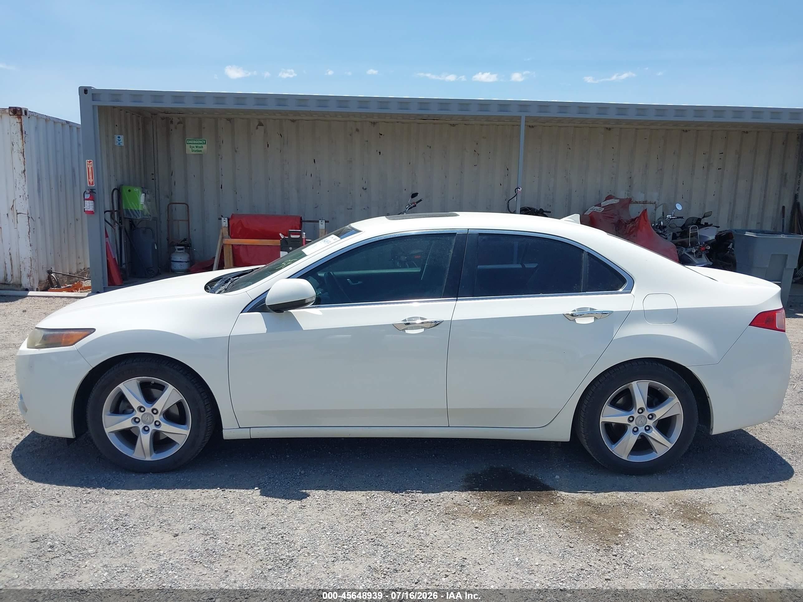 2011 Acura Tsx 2.4 White vin: JH4CU2F6XBC005683