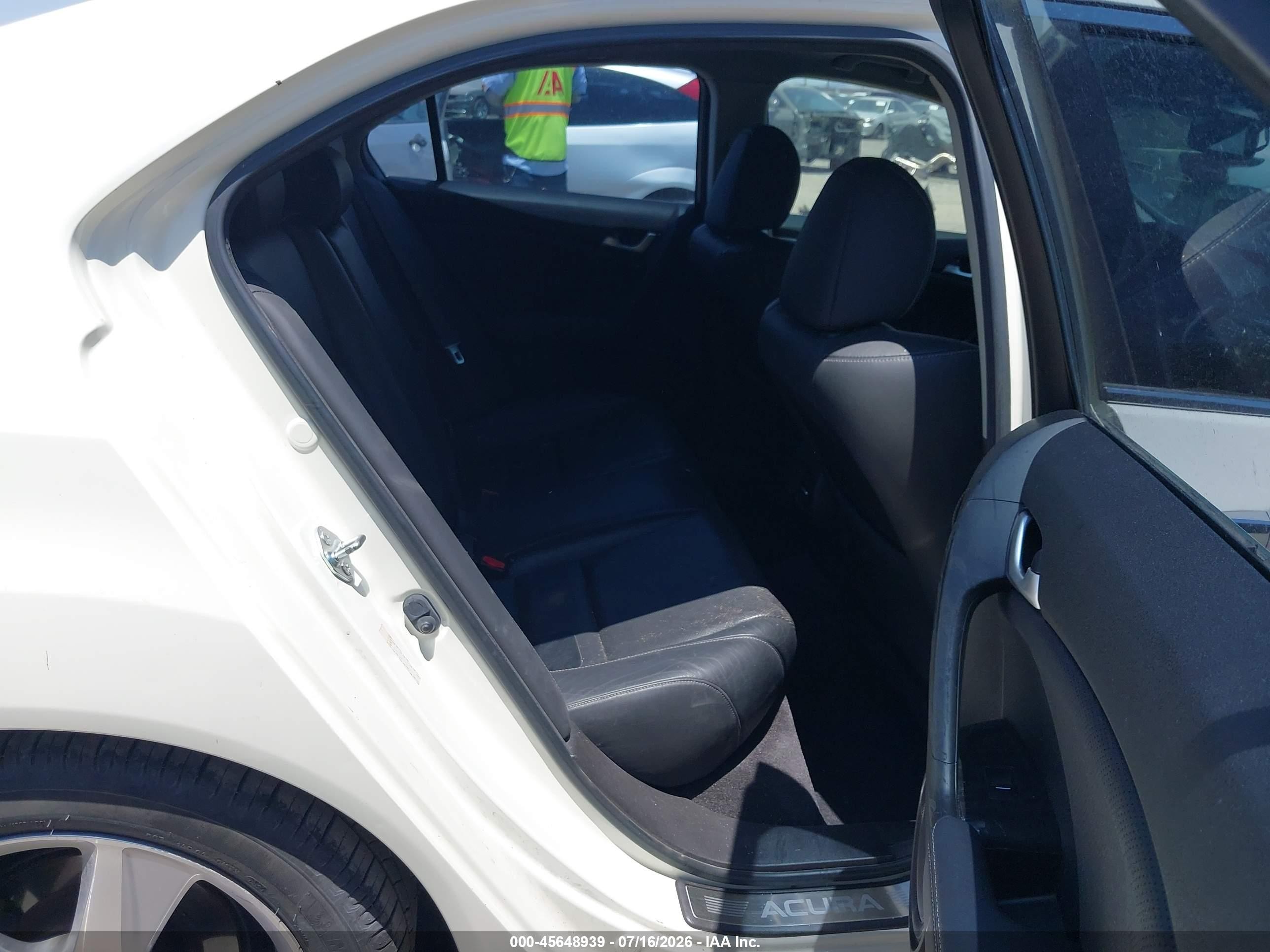 2011 Acura Tsx 2.4 White vin: JH4CU2F6XBC005683