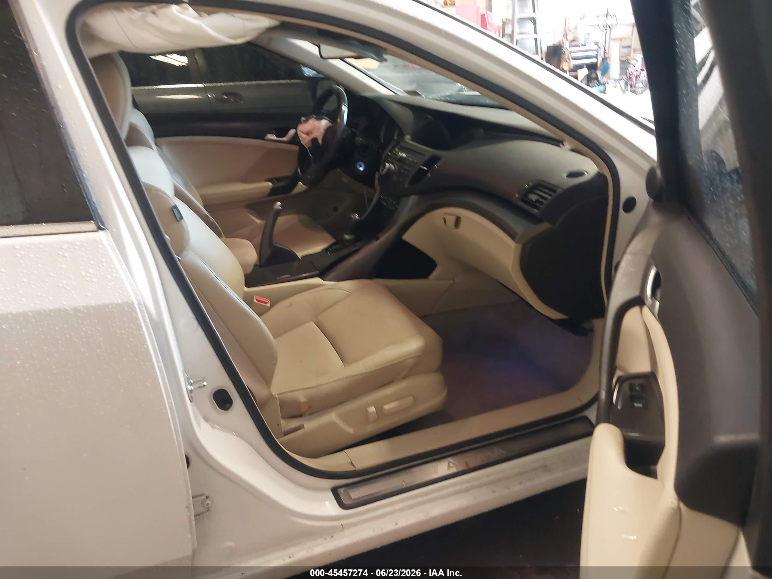 2014 Acura Tsx 2.4 White vin: JH4CU2F6XEC004053