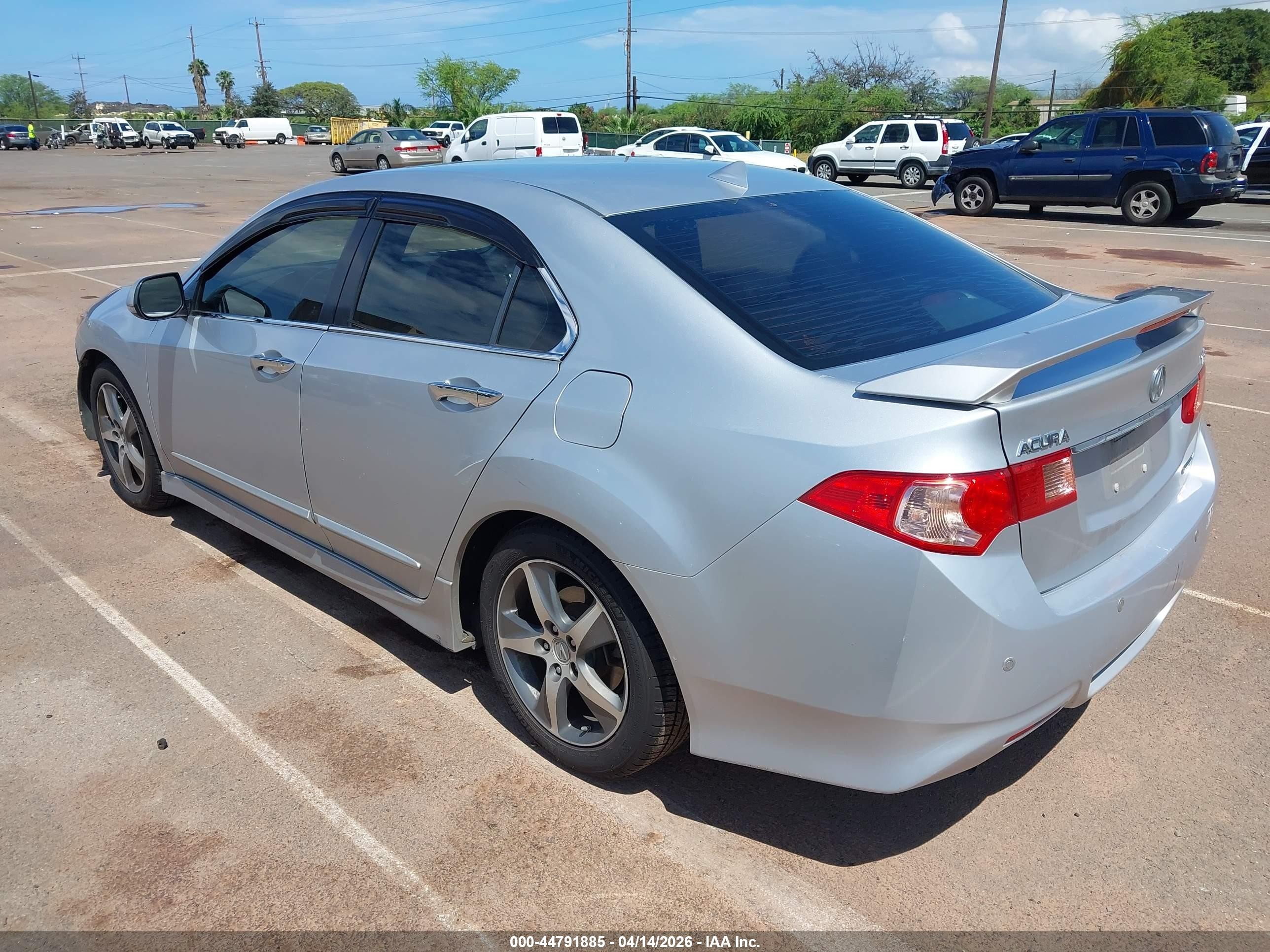 2013 Acura Tsx 2.4 Silver vin: JH4CU2F80DC008466