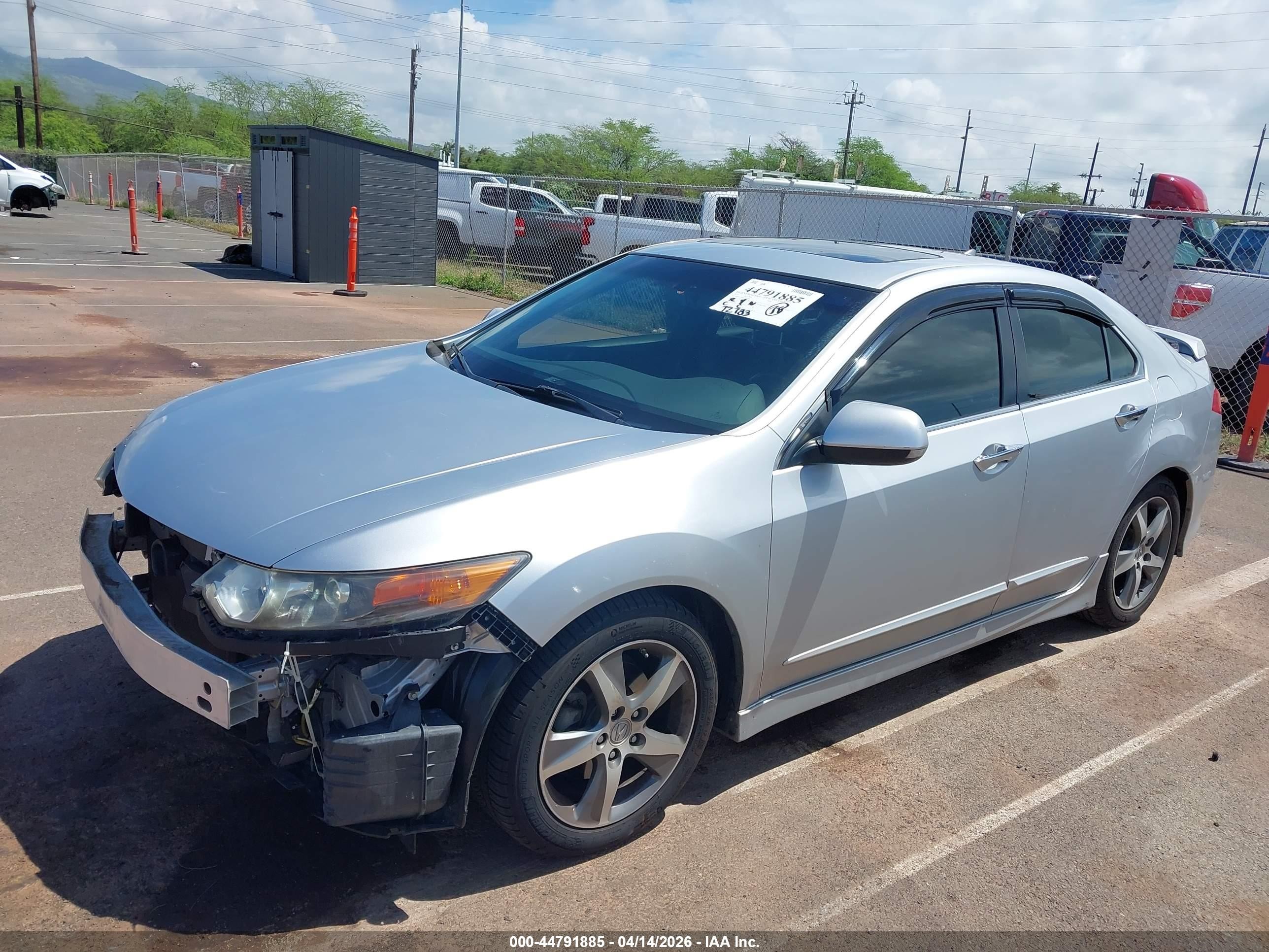2013 Acura Tsx 2.4 Silver vin: JH4CU2F80DC008466