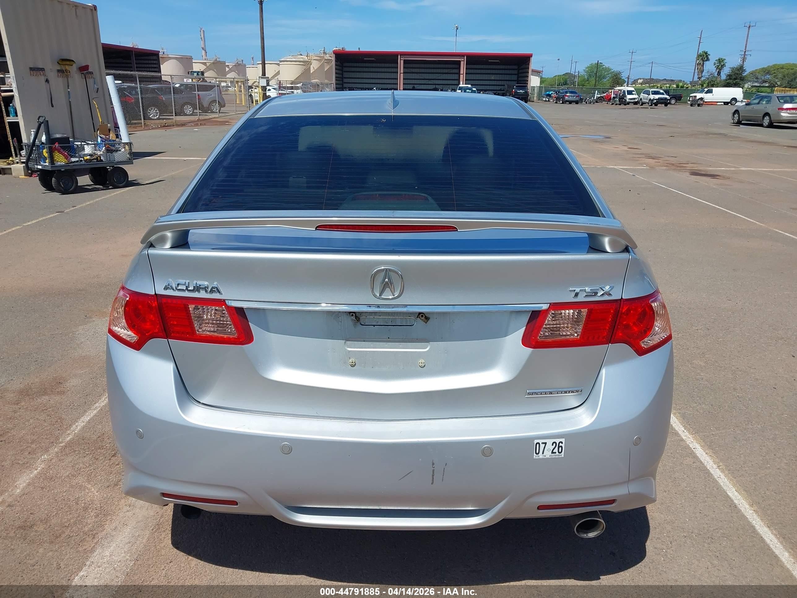 2013 Acura Tsx 2.4 Silver vin: JH4CU2F80DC008466