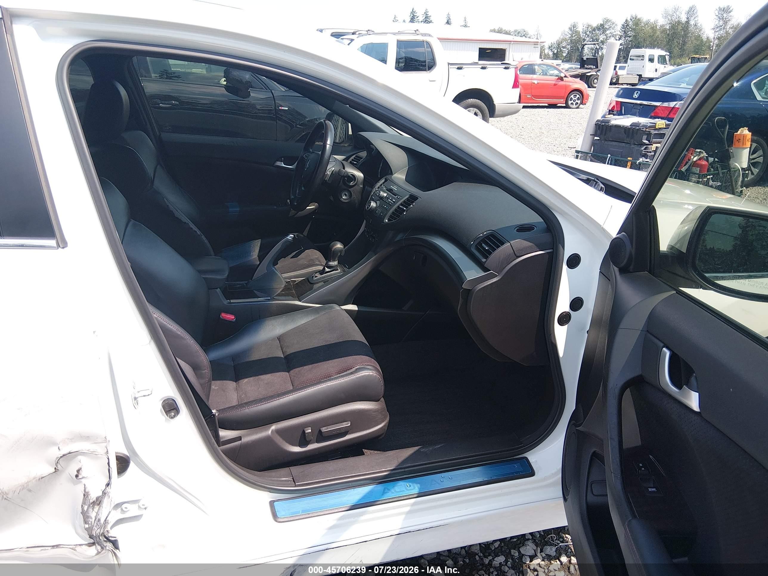2012 Acura Tsx 2.4 White vin: JH4CU2F82CC021766