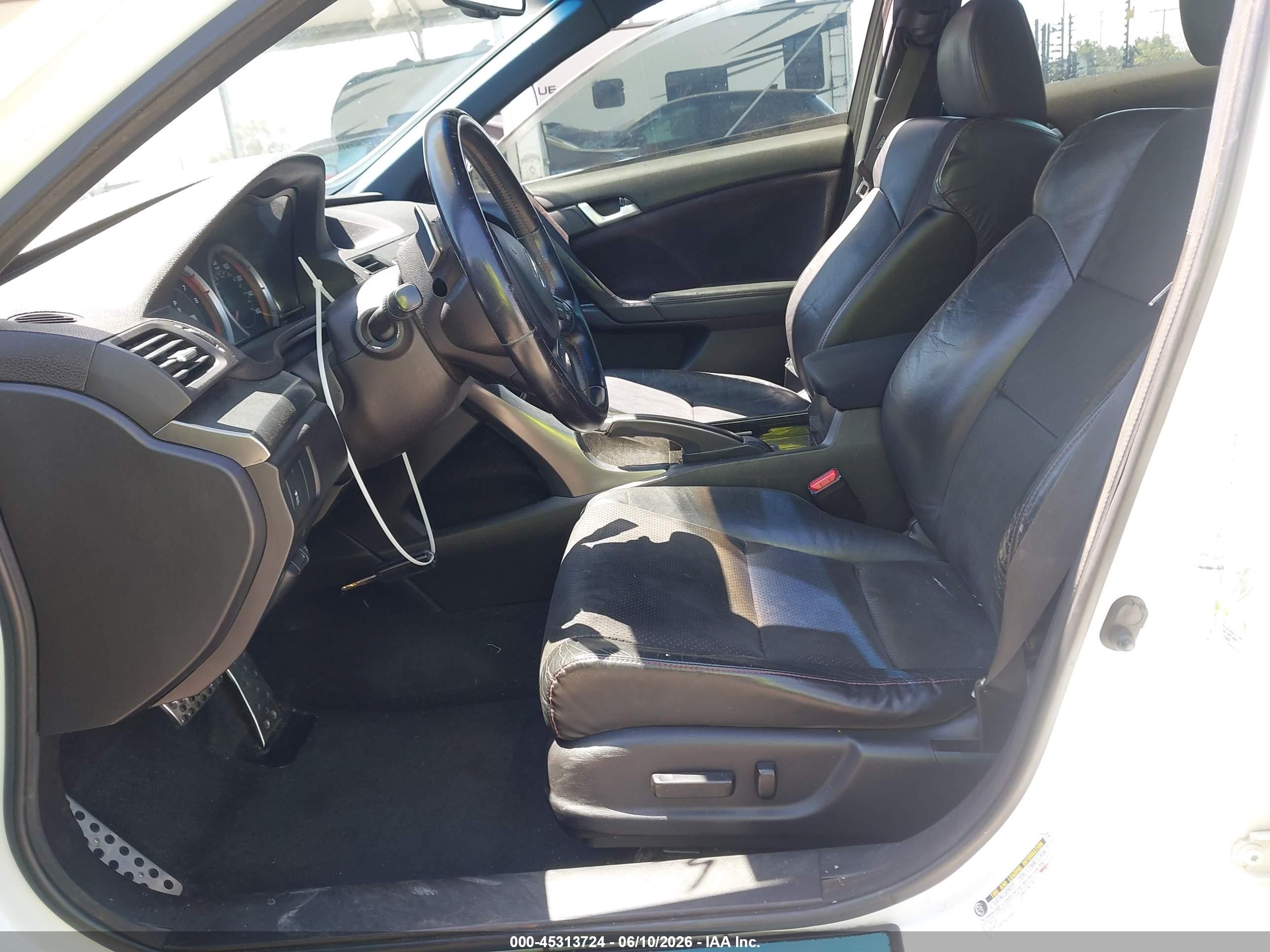 2012 Acura Tsx 2.4 White vin: JH4CU2F83CC017225