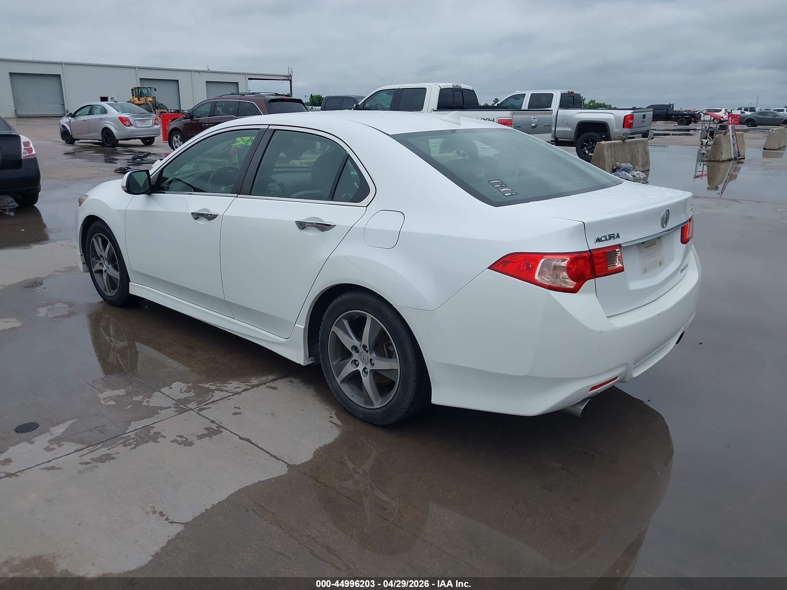 2012 Acura Tsx 2.4 Белый vin: JH4CU2F86CC004338