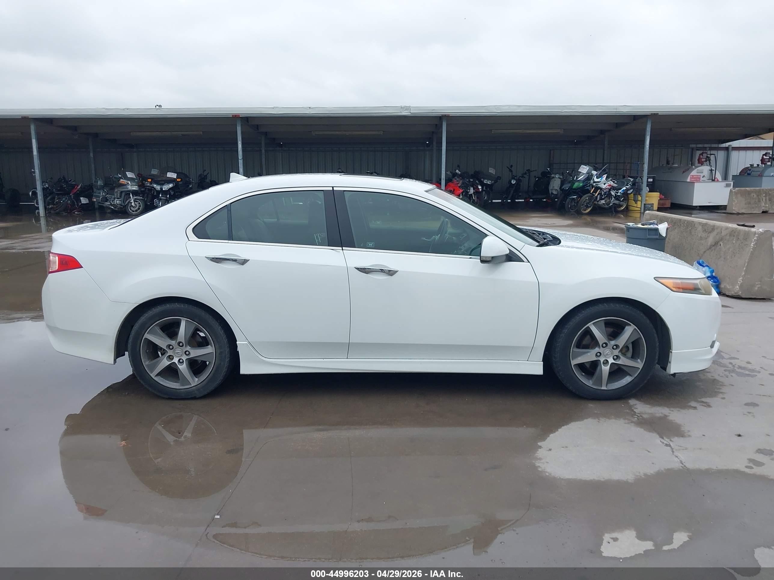 2012 Acura Tsx 2.4 Белый vin: JH4CU2F86CC004338