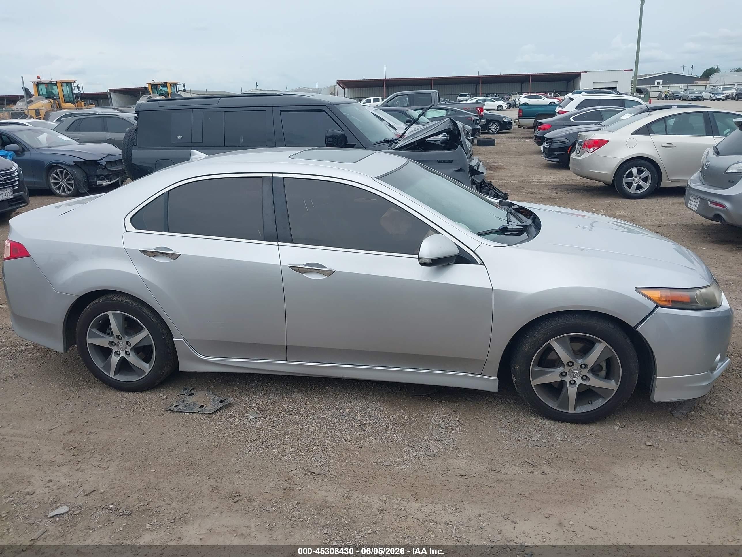 2013 Acura Tsx 2.4 Silver vin: JH4CU2F88DC008408