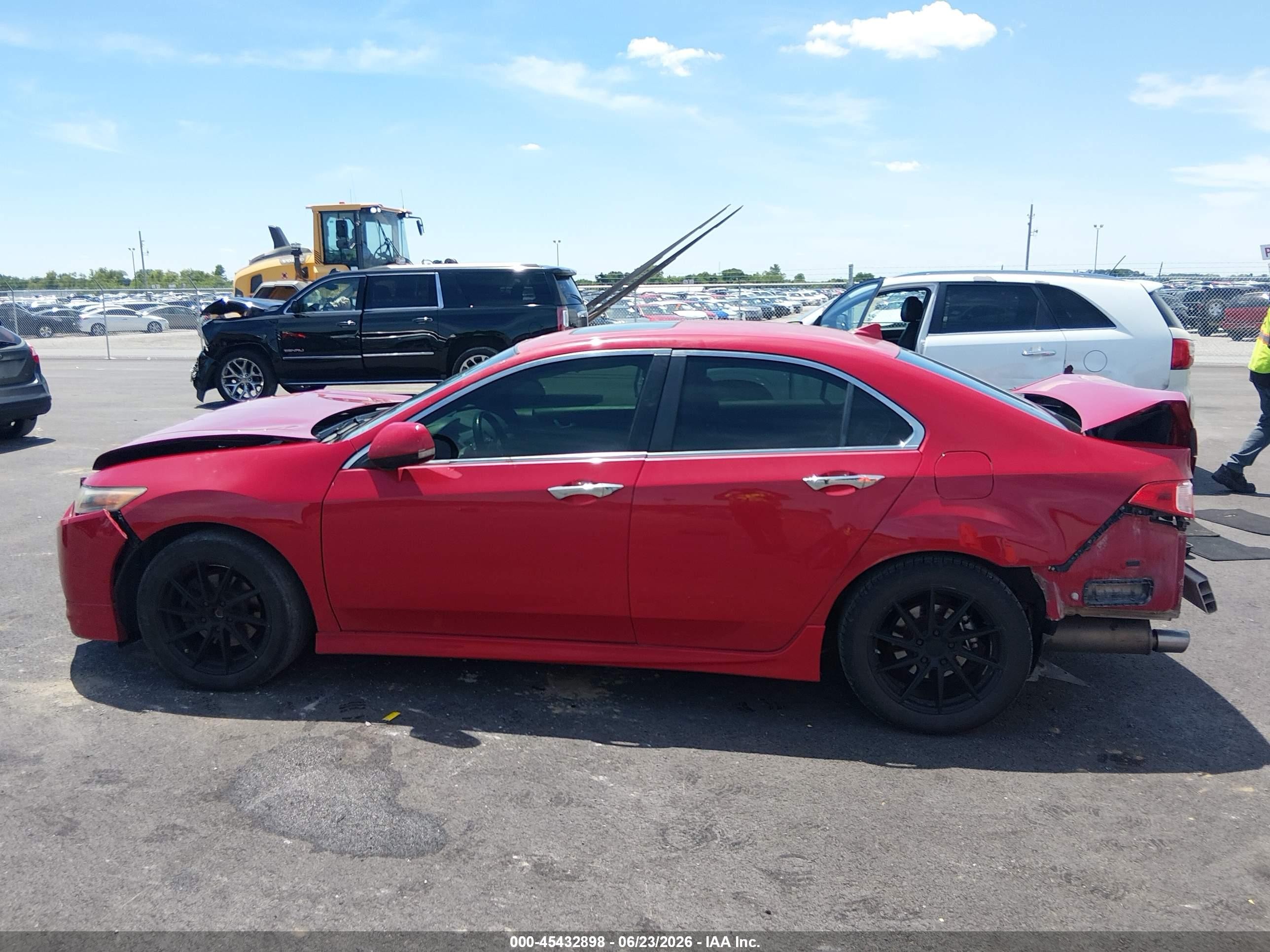 2013 Acura Tsx 2.4 Red vin: JH4CU2F8XDC013934