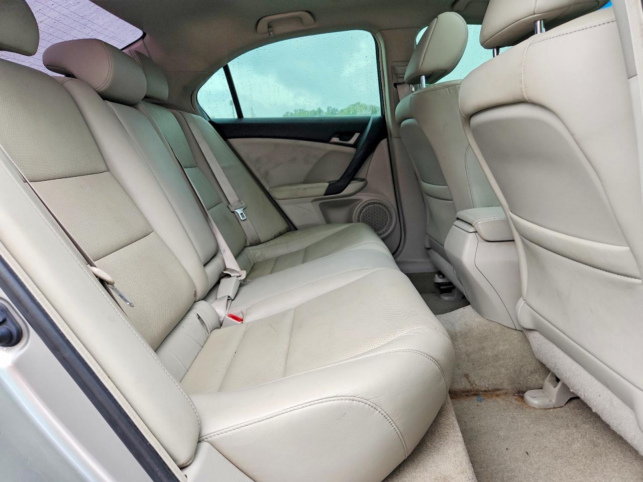 2010 Acura Tsx Серебряный vin: JH4CU4F65AC000675