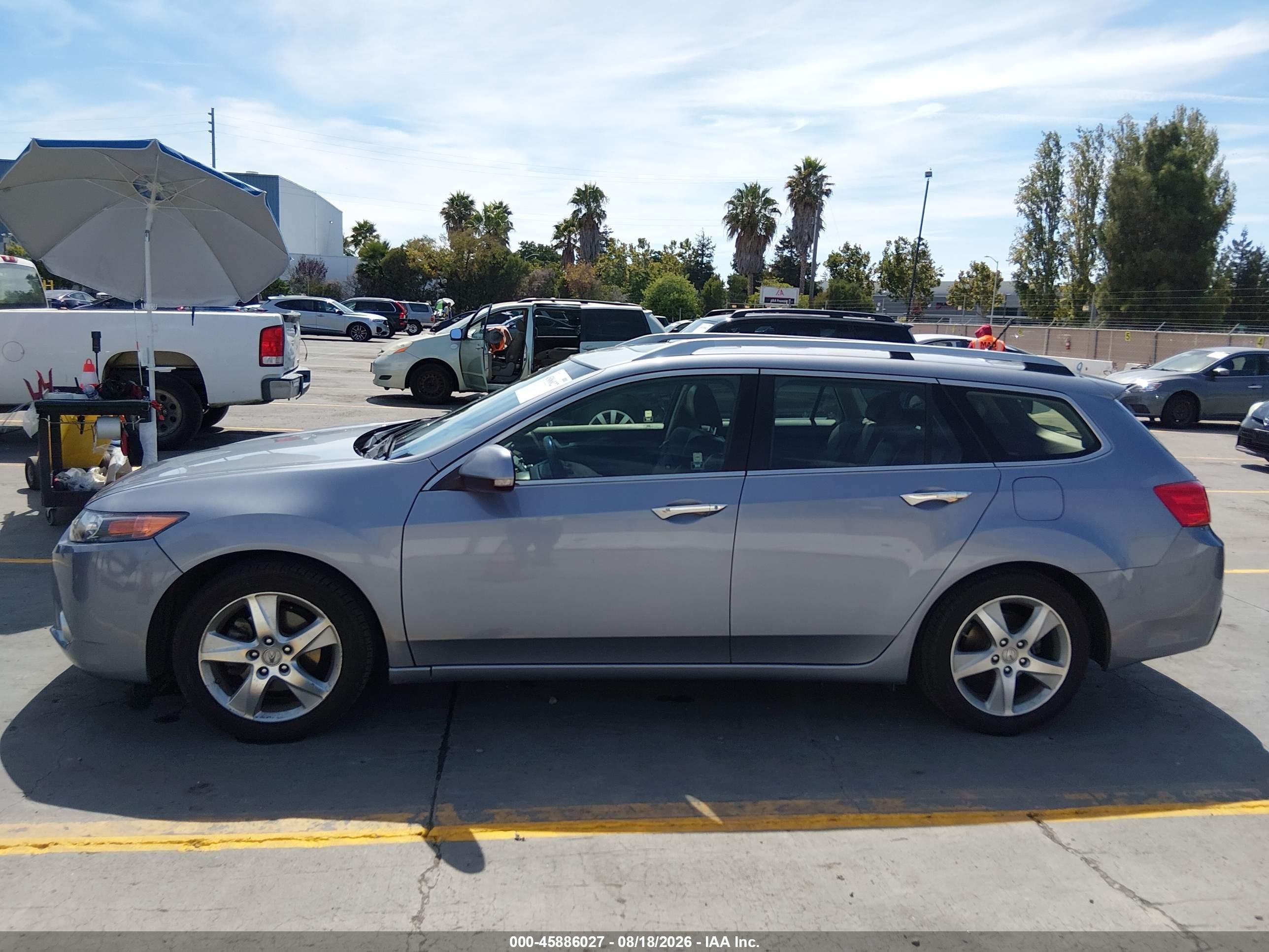 2012 Acura Tsx 2.4 Silver vin: JH4CW2H65CC004093