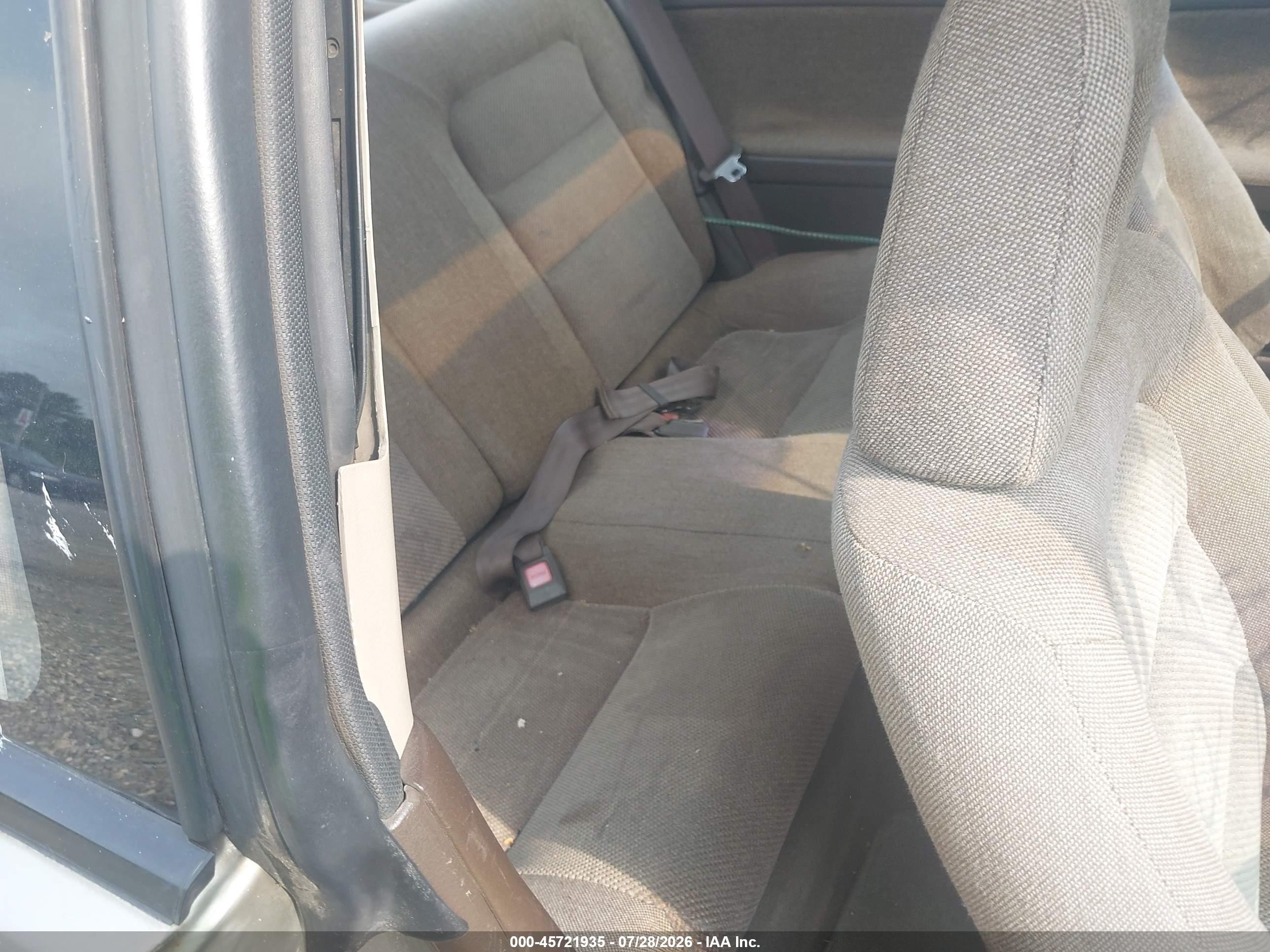 1991 Acura Integra Ls Серебряный vin: JH4DA9453MS048772