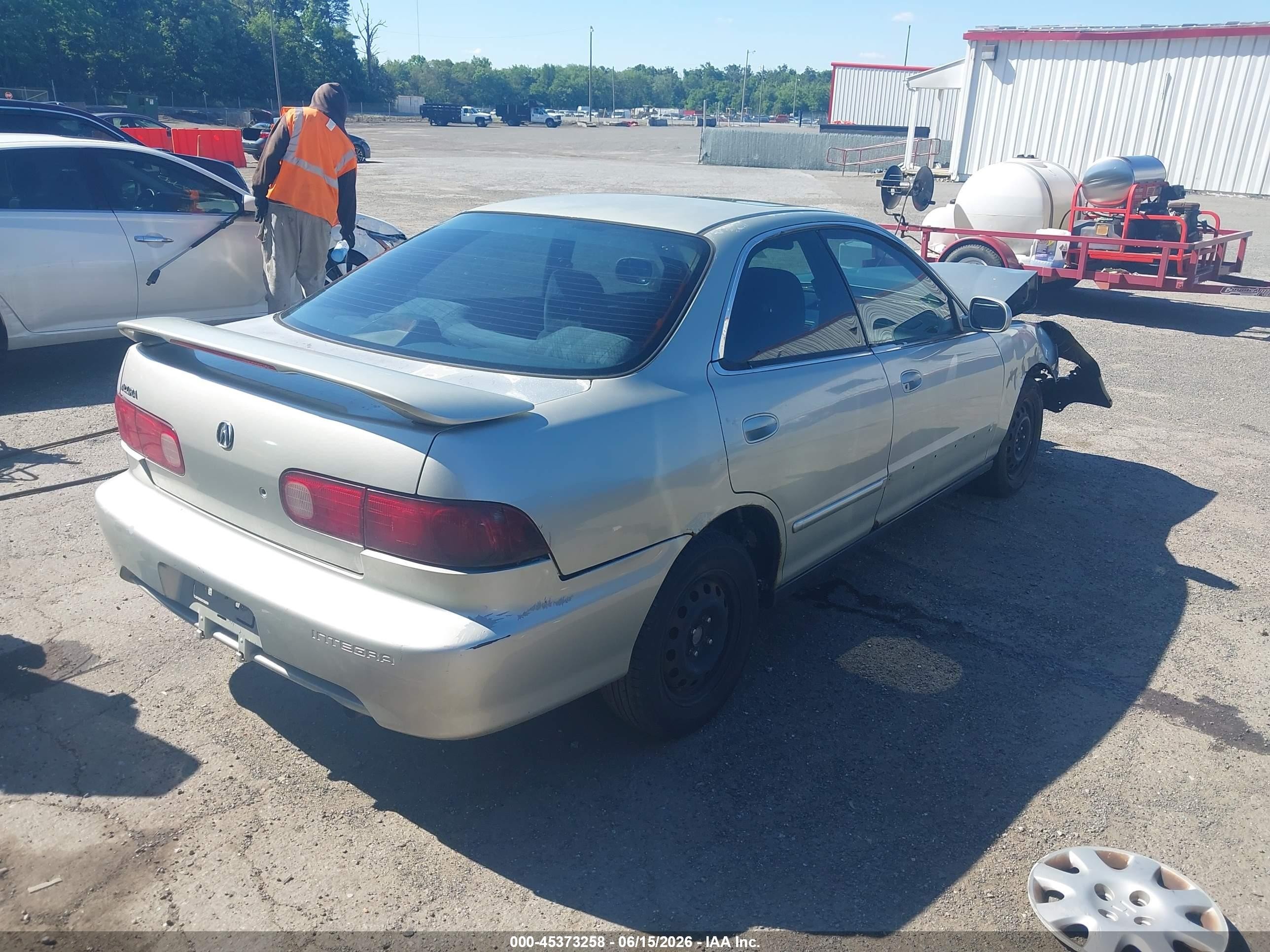 1998 Acura Integra Ls Silver vin: JH4DB7550WS002240