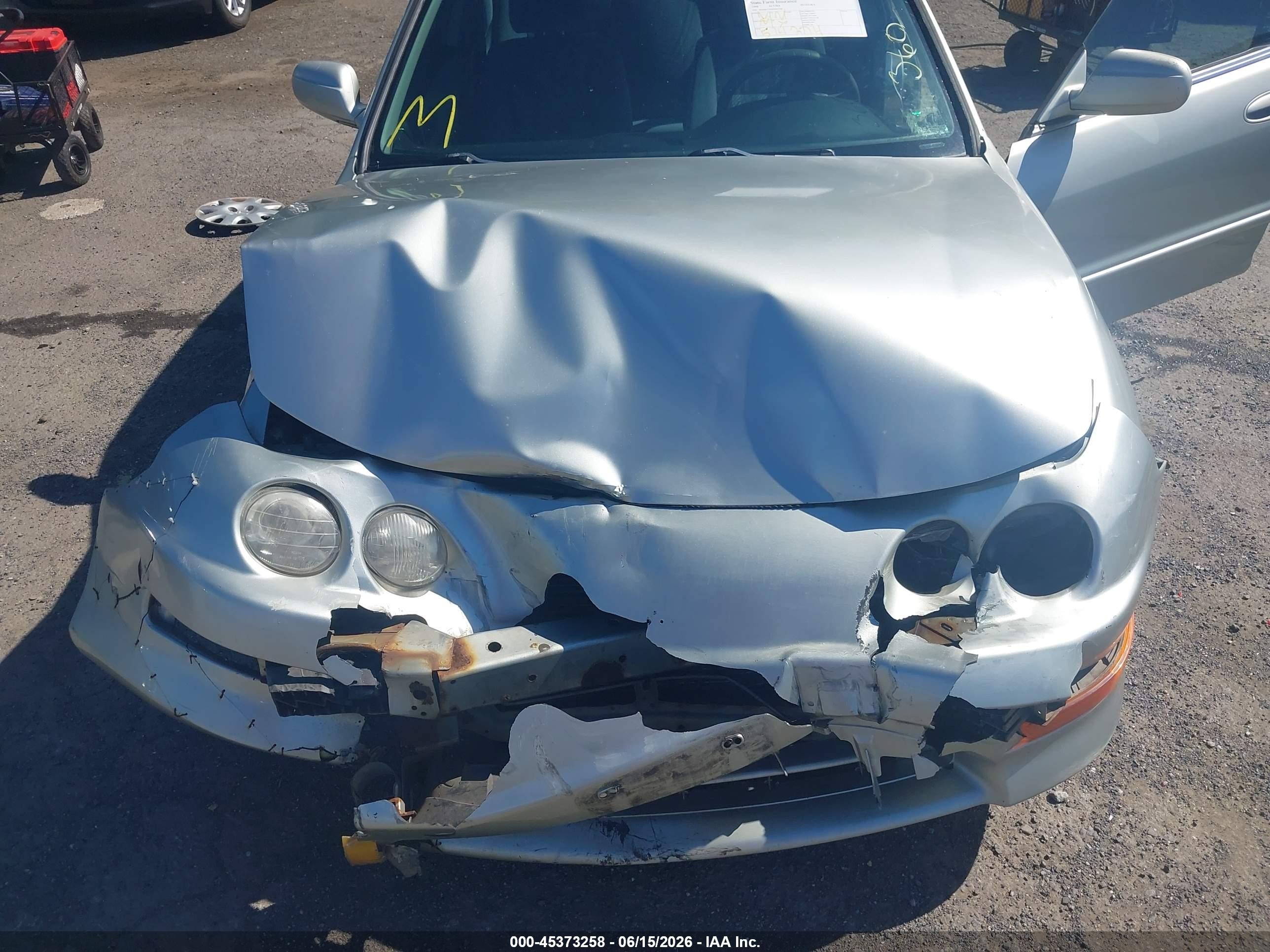 1998 Acura Integra Ls Silver vin: JH4DB7550WS002240