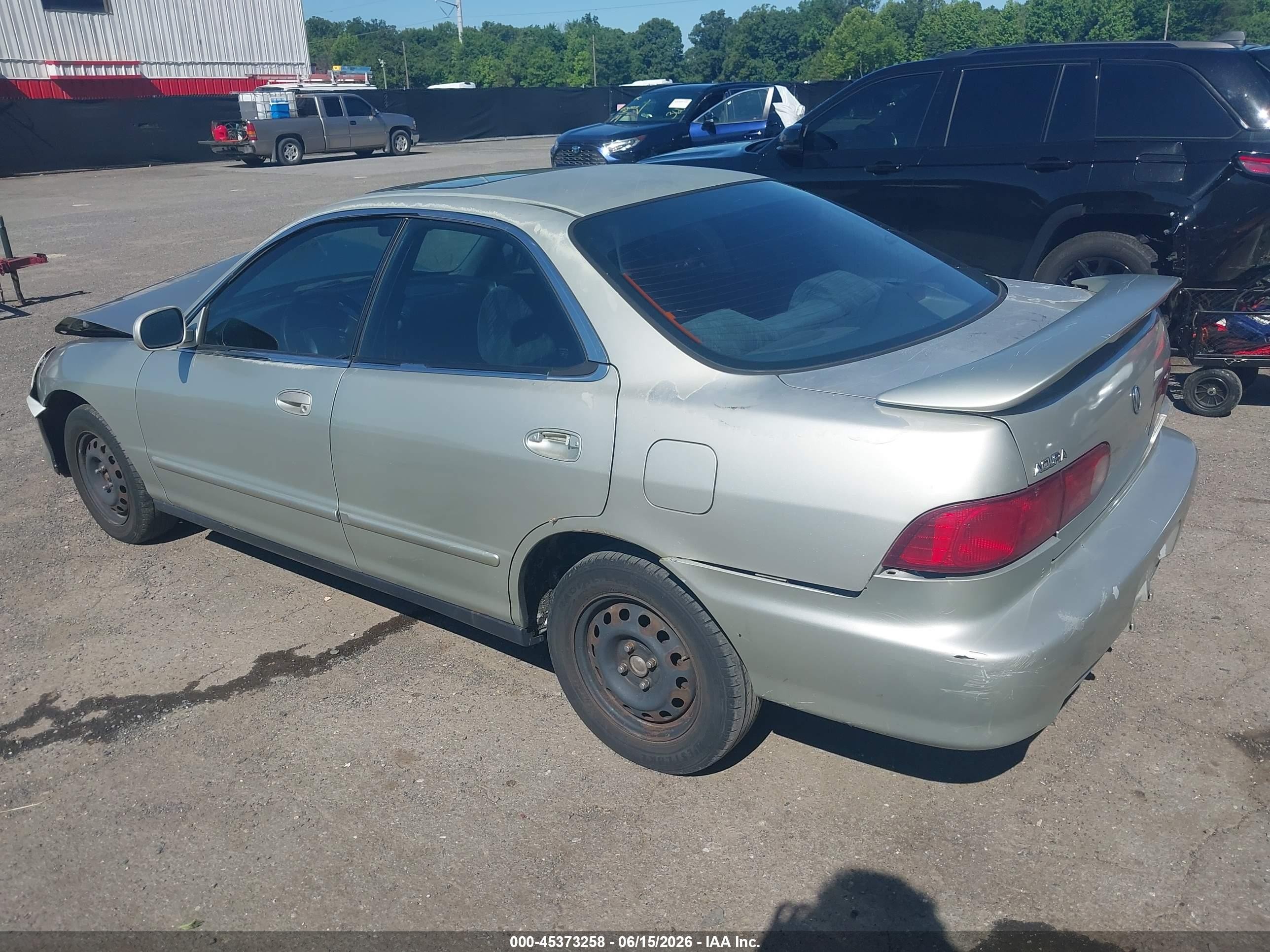 1998 Acura Integra Ls Silver vin: JH4DB7550WS002240