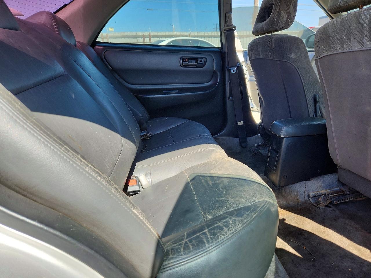 1996 Acura Integra Se Серебряный vin: JH4DB7560TS003182