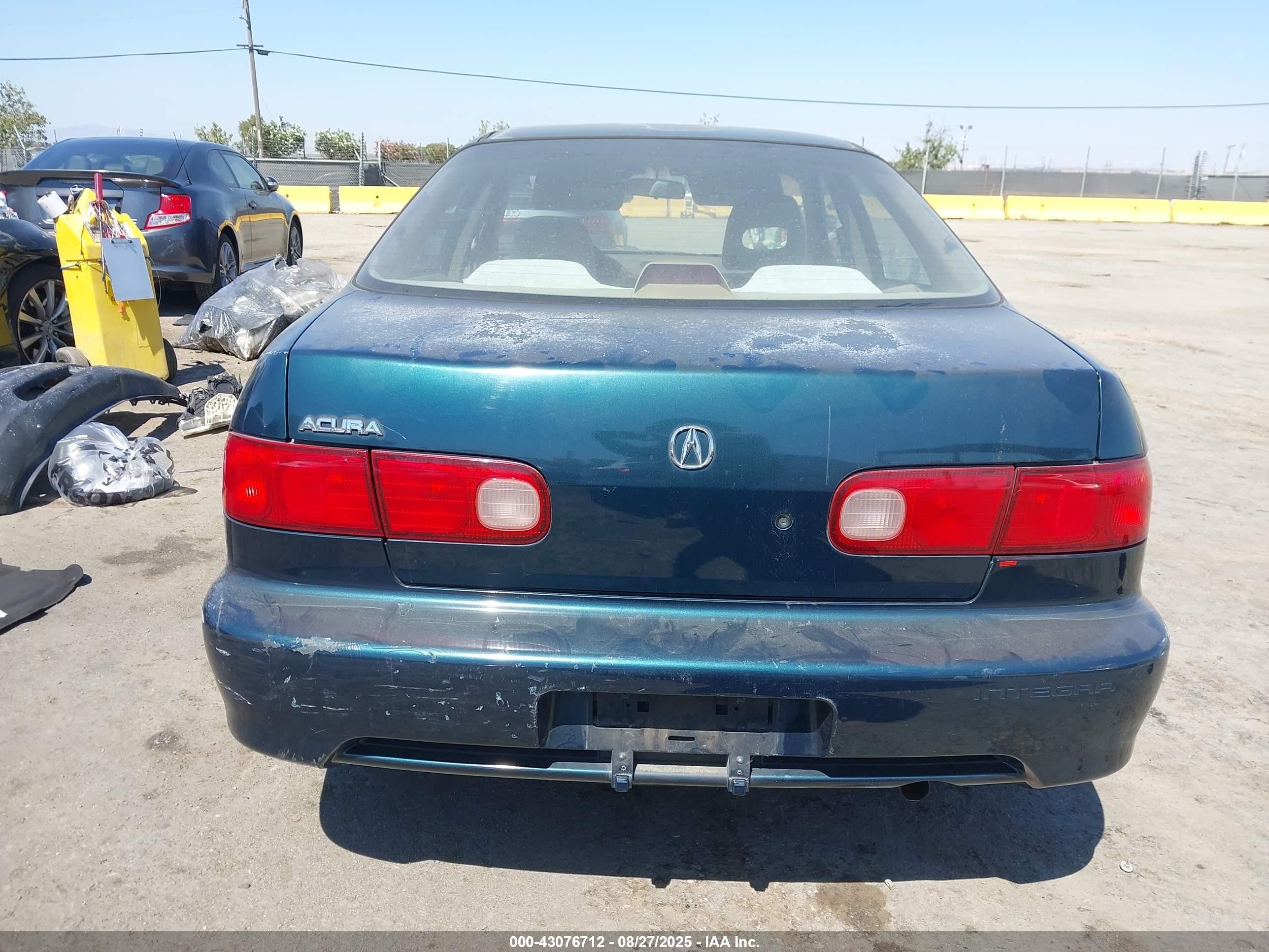 1998 Acura Integra Ls Green vin: JH4DB7651WS000768