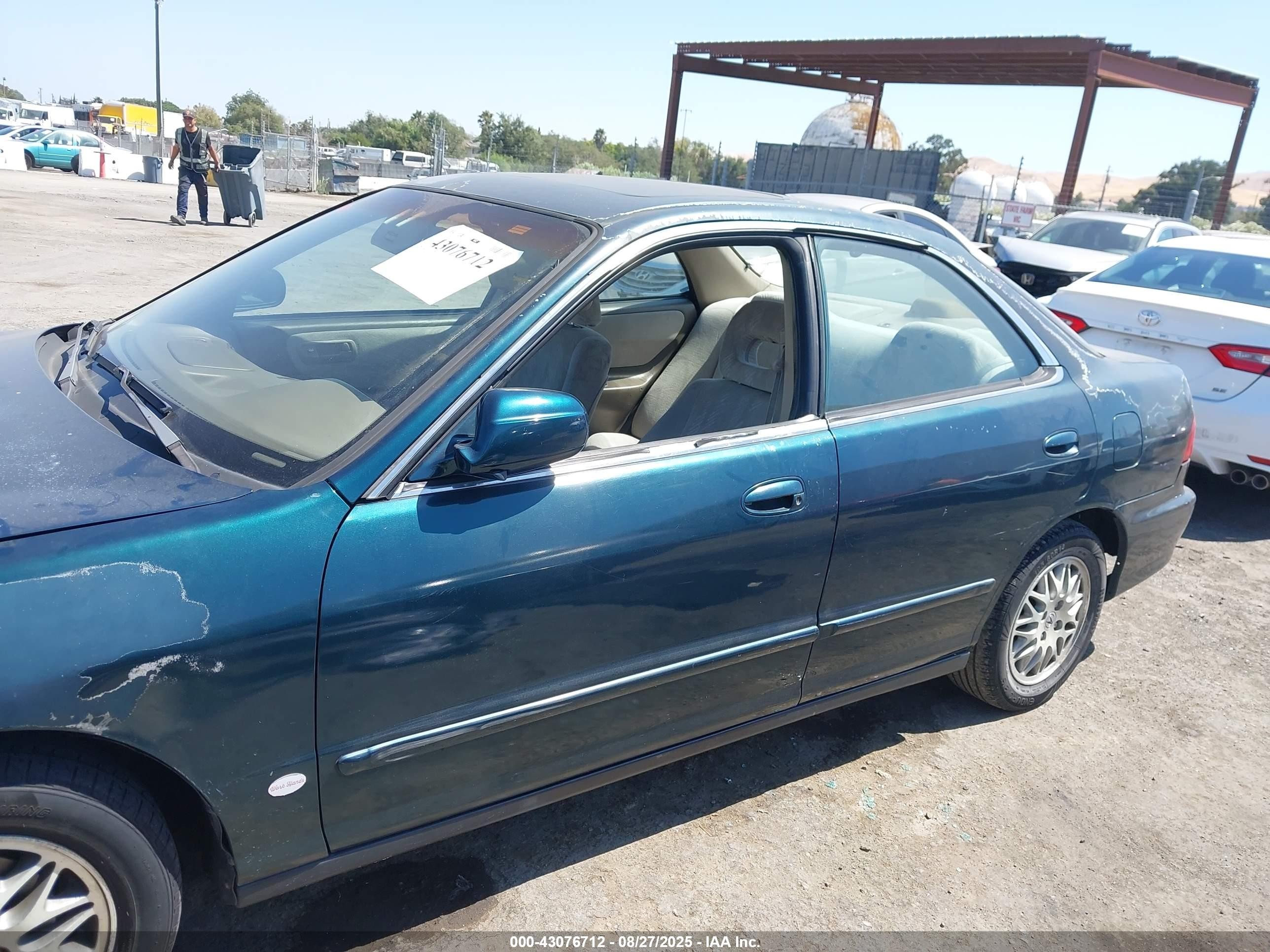 1998 Acura Integra Ls Green vin: JH4DB7651WS000768