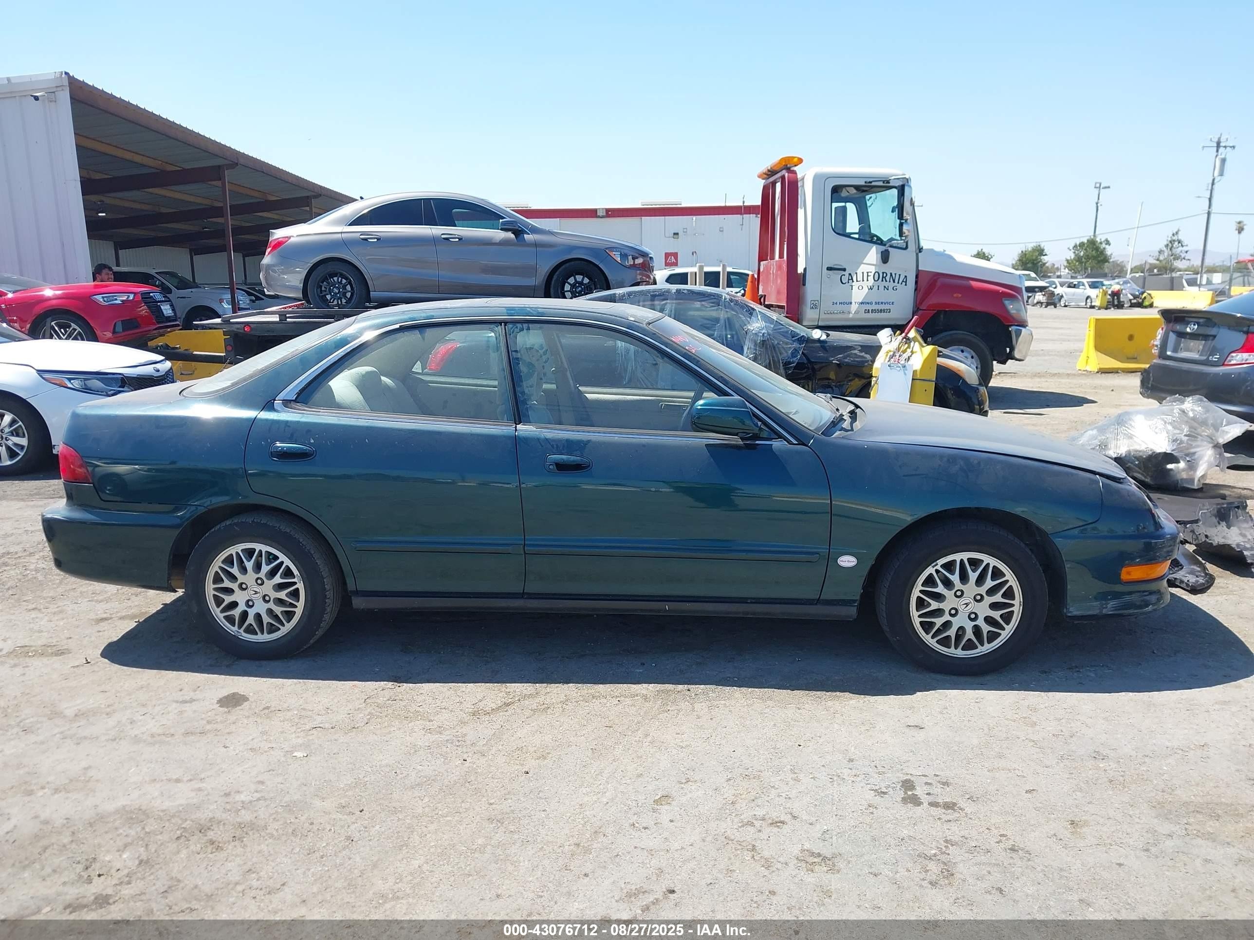 1998 Acura Integra Ls Green vin: JH4DB7651WS000768