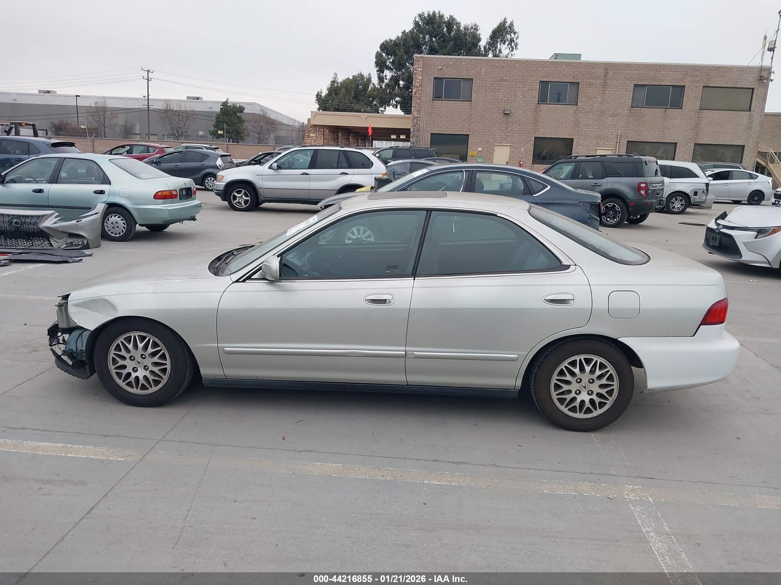 1998 Acura Integra Ls Gray vin: JH4DB7651WS003864