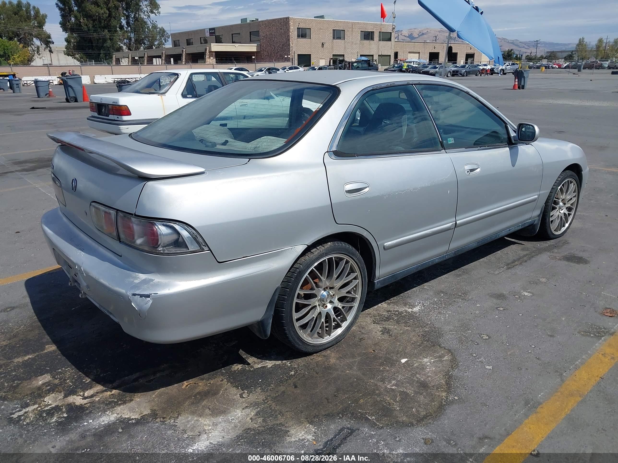 2000 Acura Integra Ls Silver vin: JH4DB7656YS003393