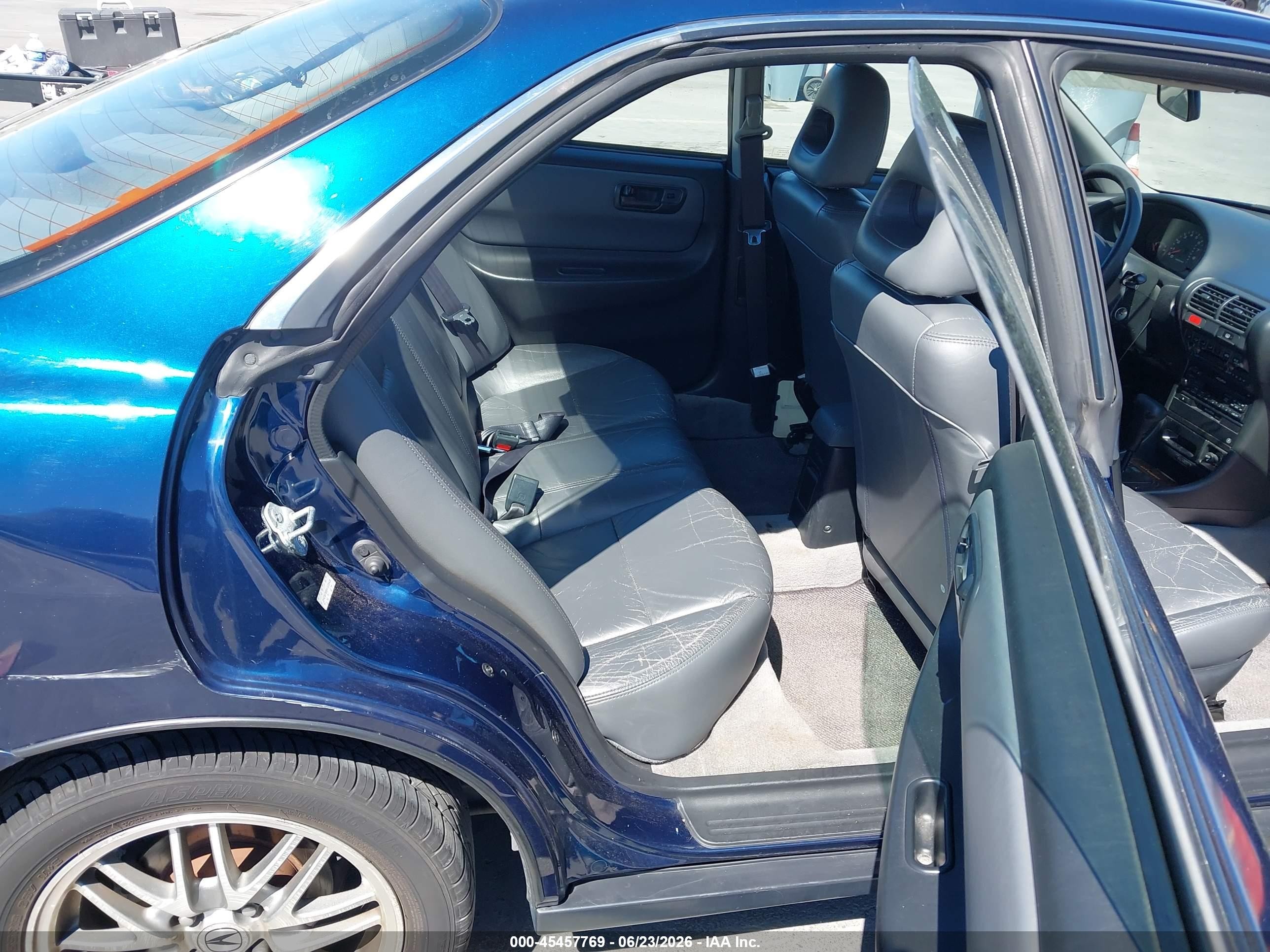 1998 Acura Integra Gs Blue vin: JH4DB7669WS005435