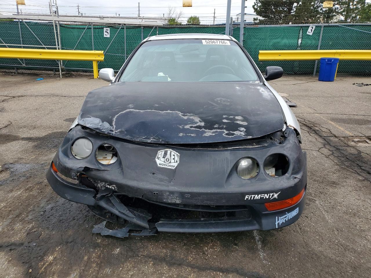 1998 Acura Integra Ls Silver vin: JH4DC4352WS005512