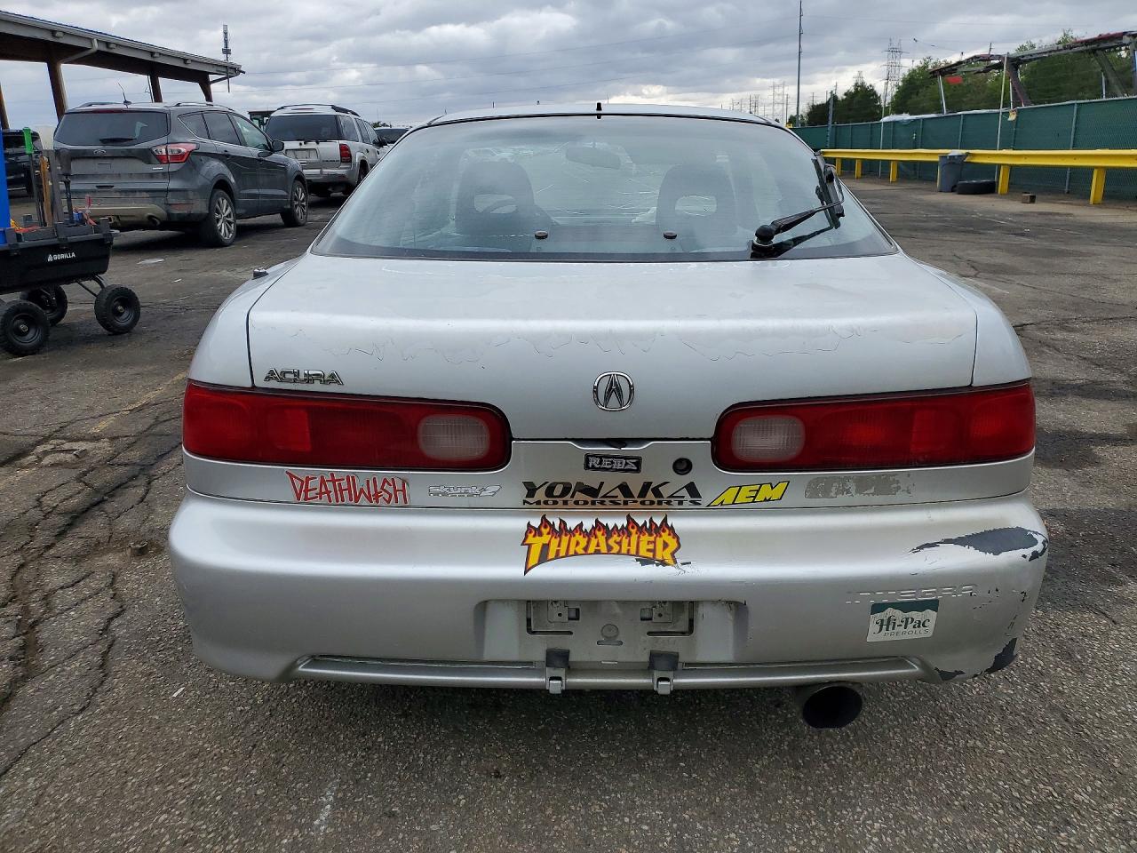 1998 Acura Integra Ls Silver vin: JH4DC4352WS005512