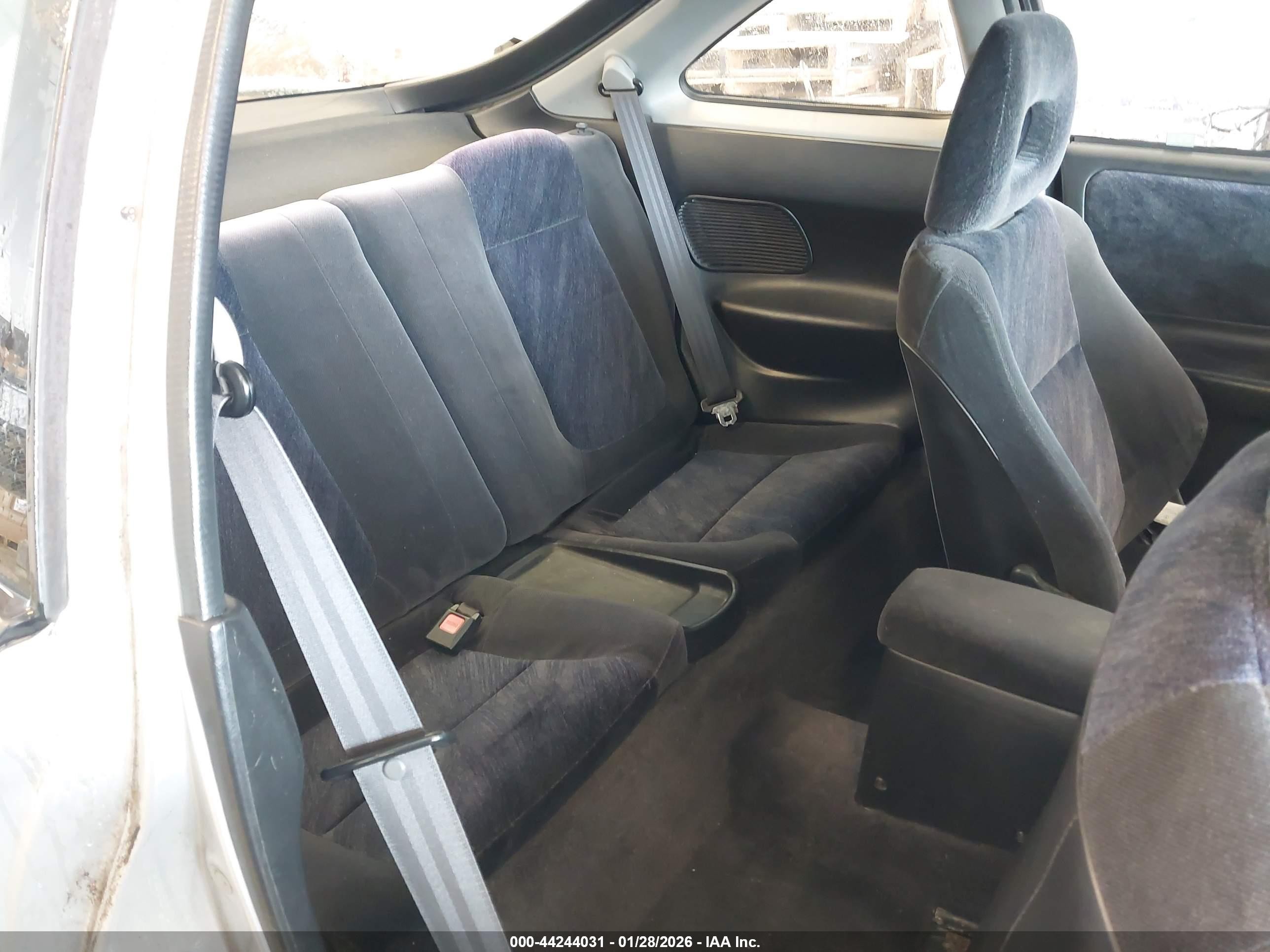1997 Acura Integra Ls Silver vin: JH4DC4459VS021350