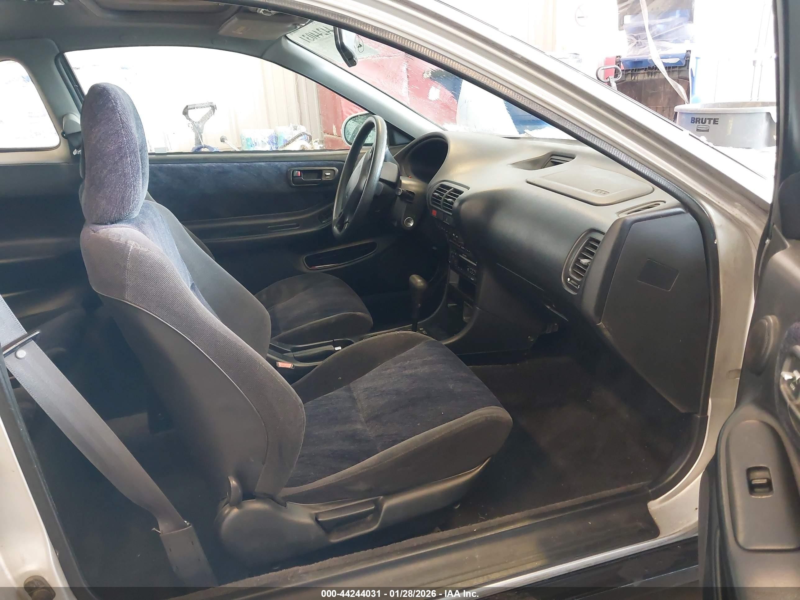 1997 Acura Integra Ls Silver vin: JH4DC4459VS021350
