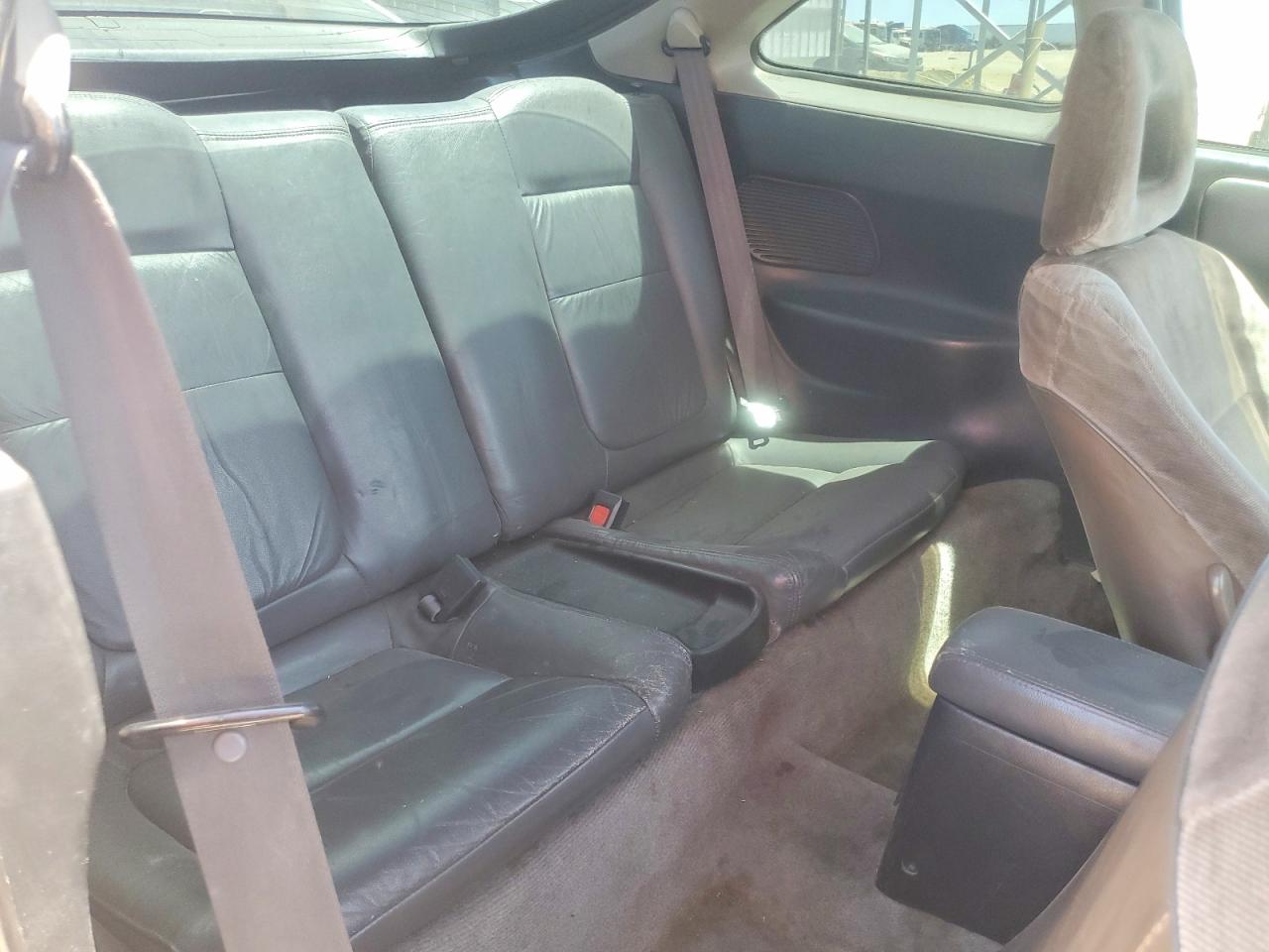 2000 Acura Integra Gs Silver vin: JH4DC4463YS009532