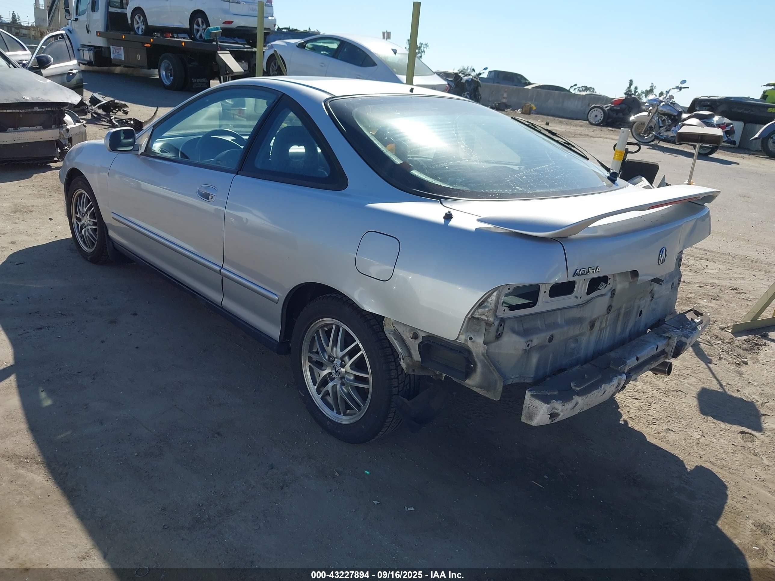 1997 Acura Integra Gs Silver vin: JH4DC4465VS007227