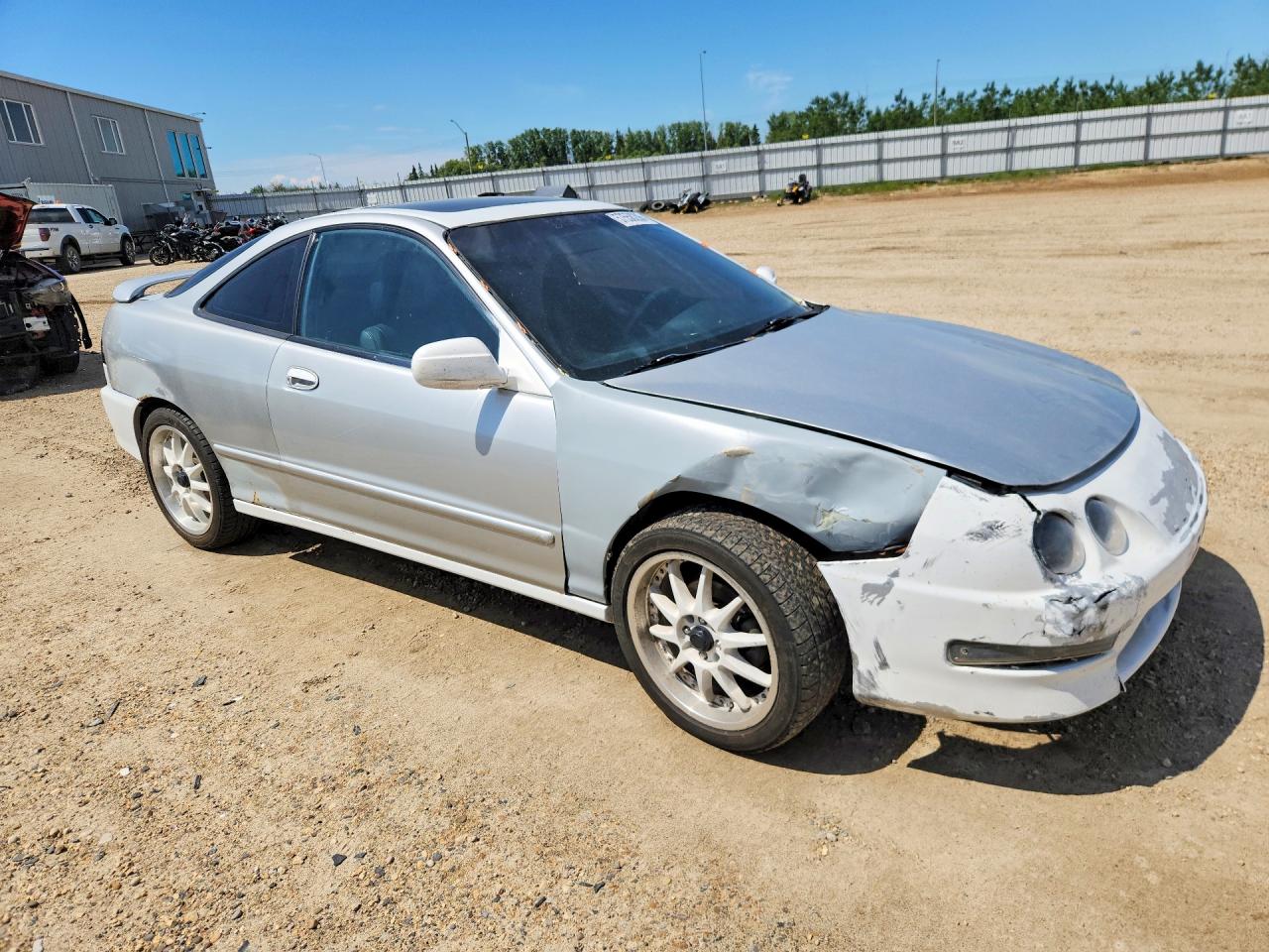 1999 Acura Integra Gs Silver vin: JH4DC4472XS802070