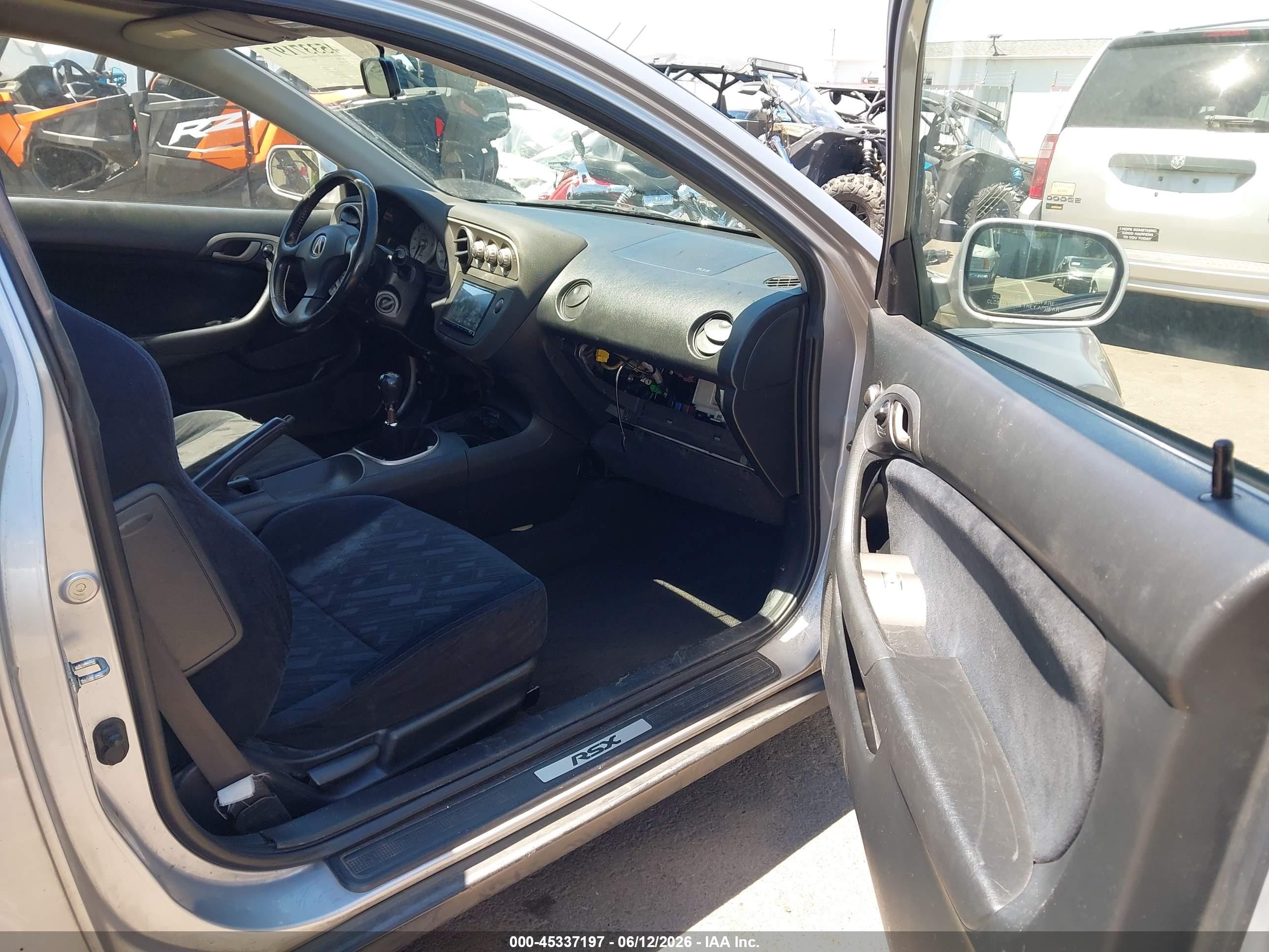 2002 Acura Rsx   Silver vin: JH4DC53812C018465