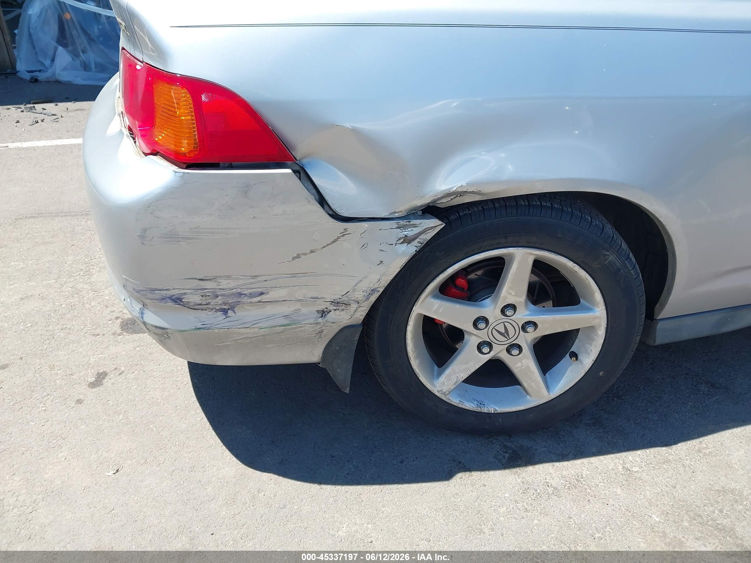 2002 Acura Rsx   Silver vin: JH4DC53812C018465