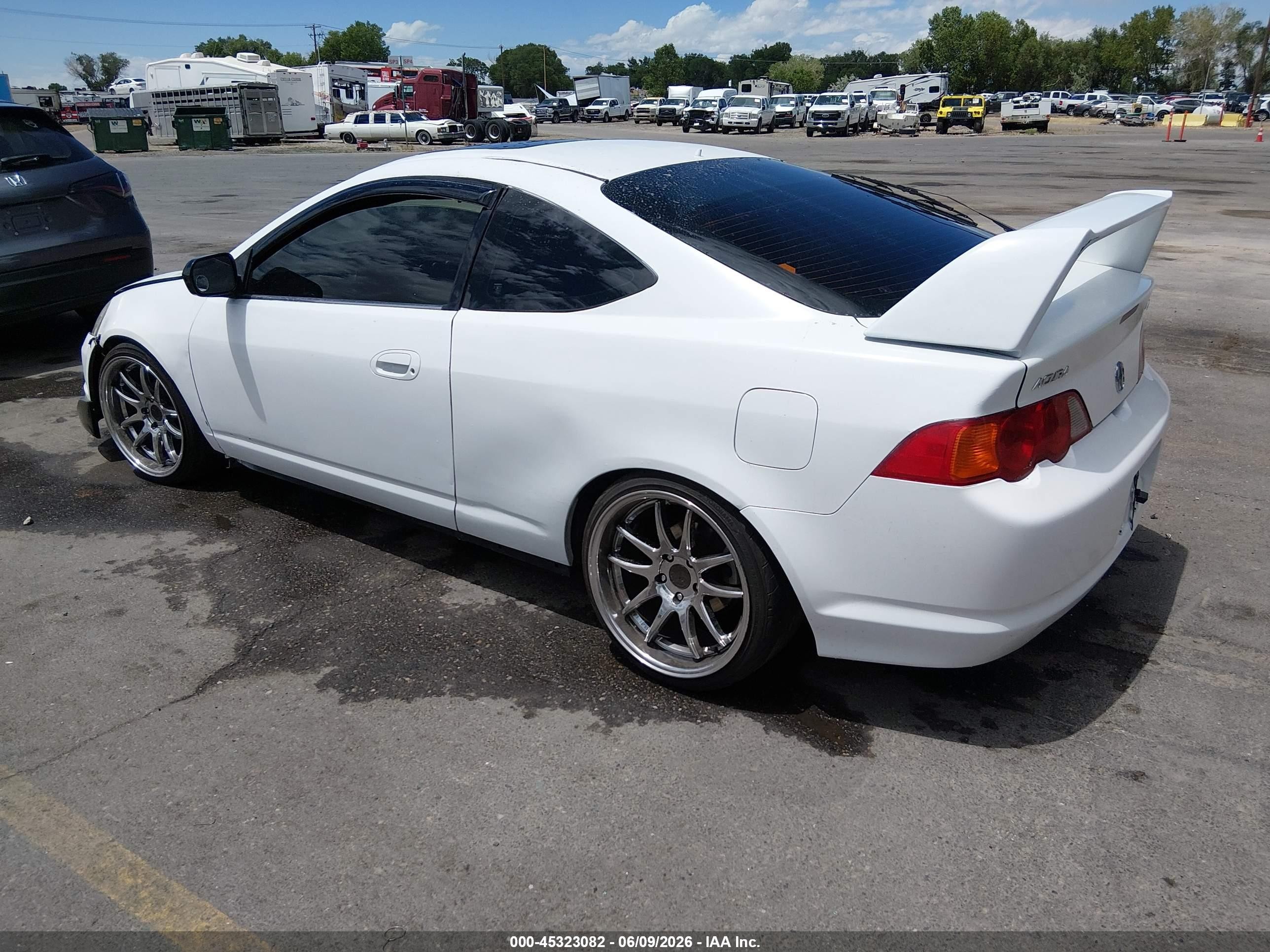 2004 Acura Rsx   White vin: JH4DC53854S012502