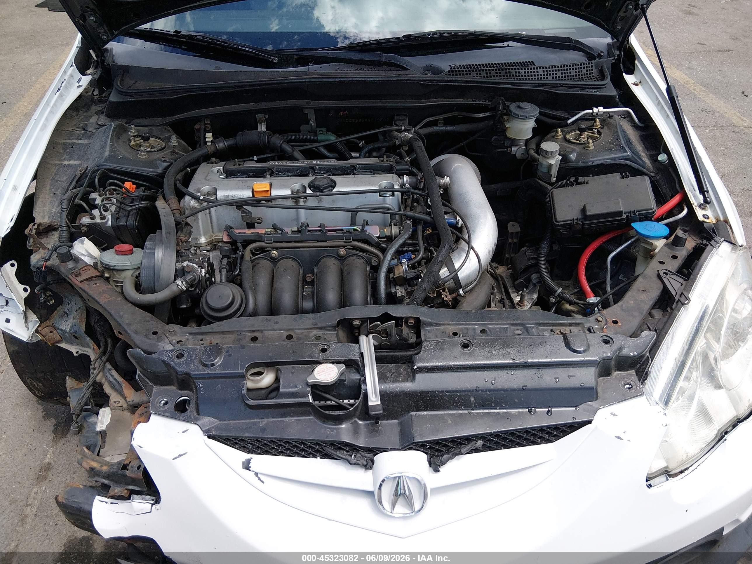 2004 Acura Rsx   White vin: JH4DC53854S012502