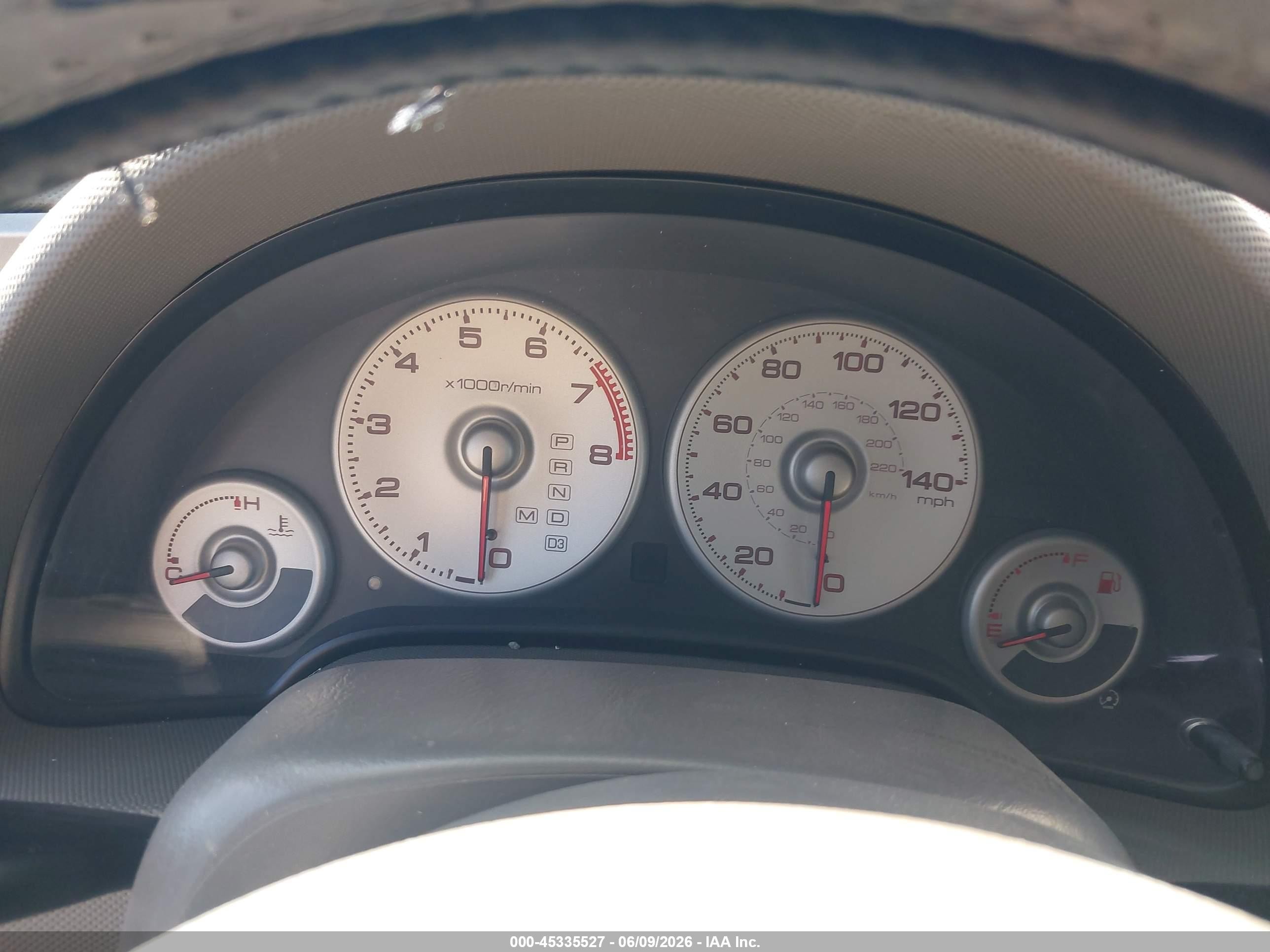 2002 Acura Rsx   White vin: JH4DC54822C035368