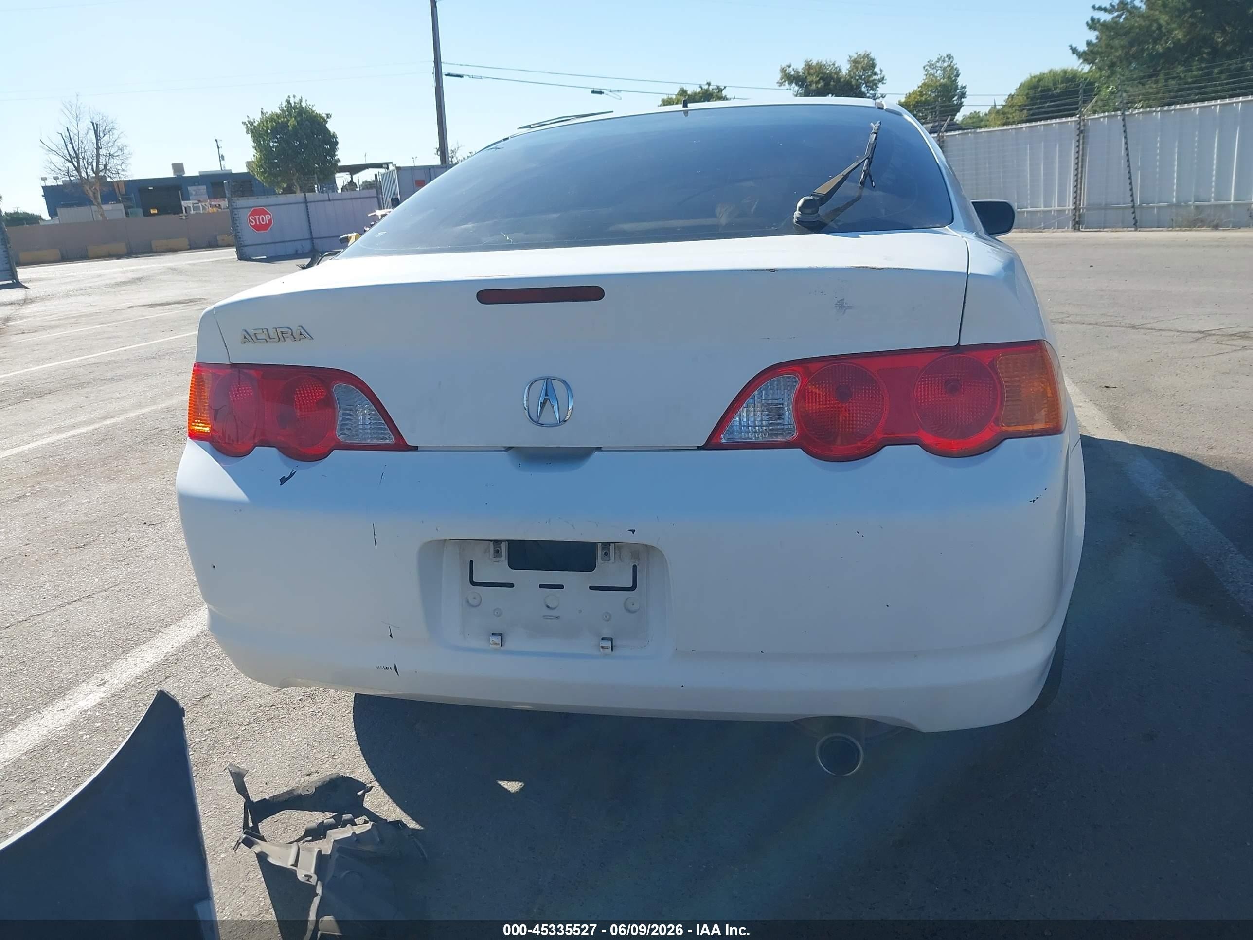2002 Acura Rsx   White vin: JH4DC54822C035368