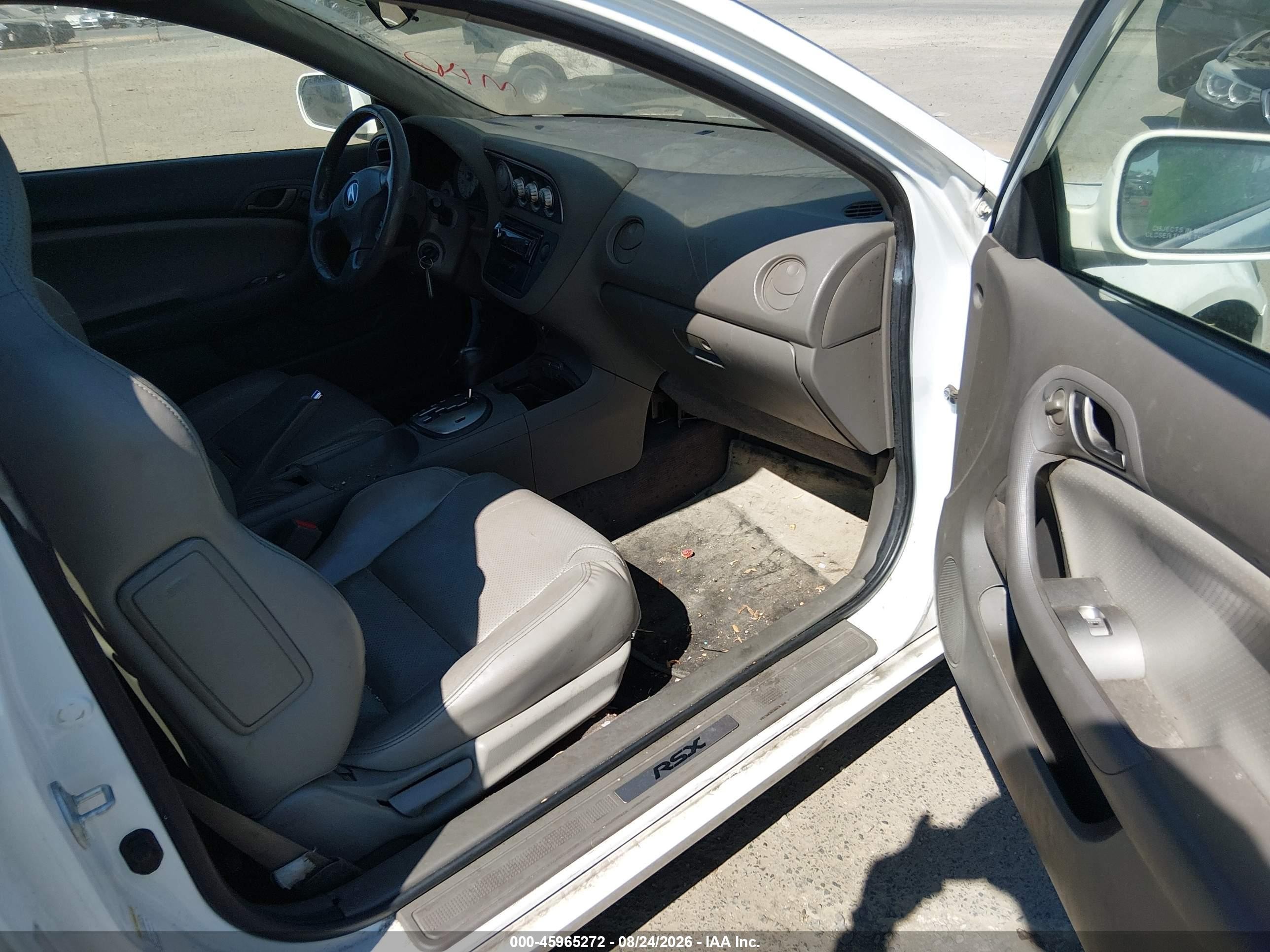 2006 Acura Rsx   White vin: JH4DC54856S020276