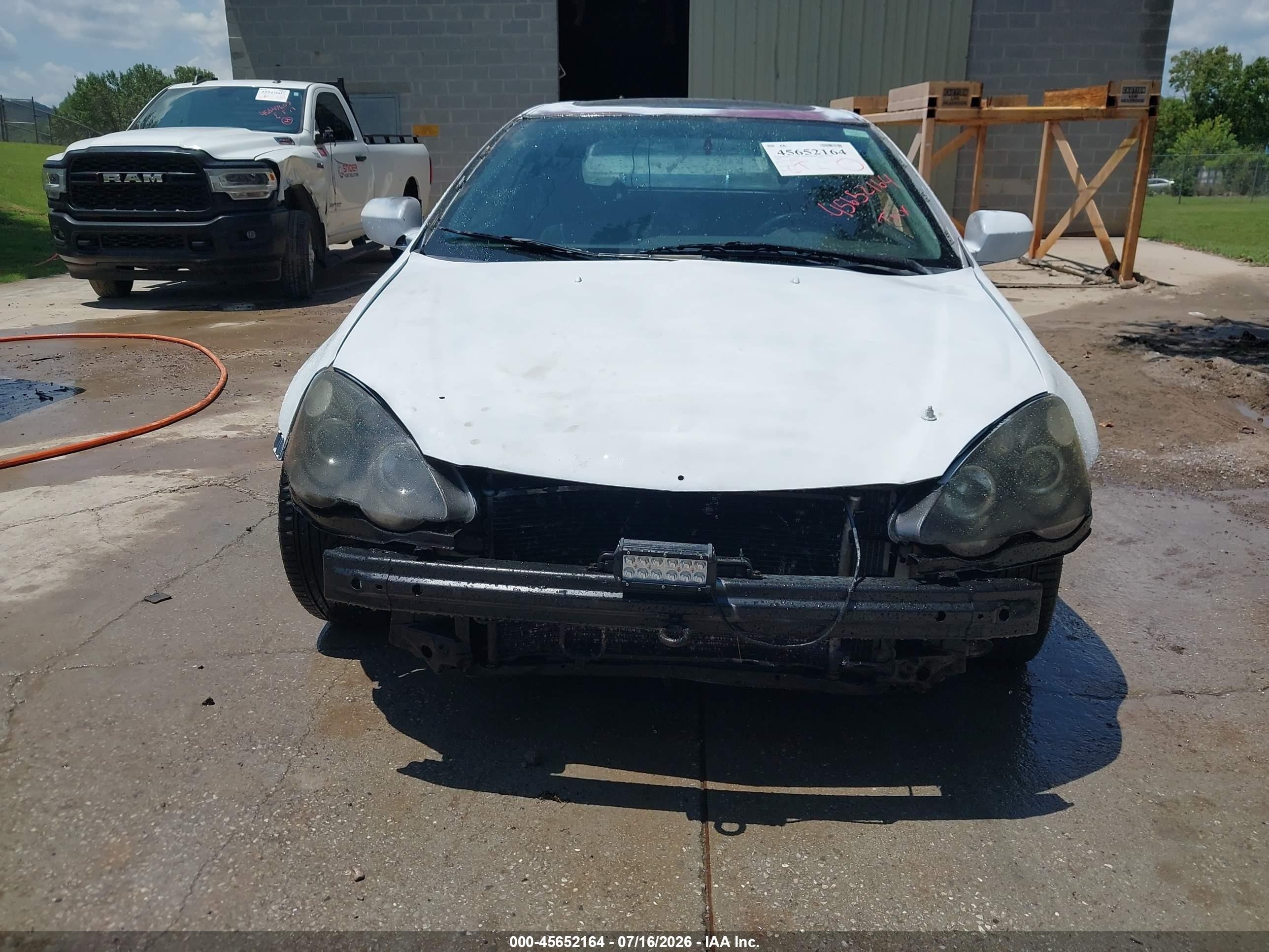 2002 Acura Rsx   White vin: JH4DC54872C040470
